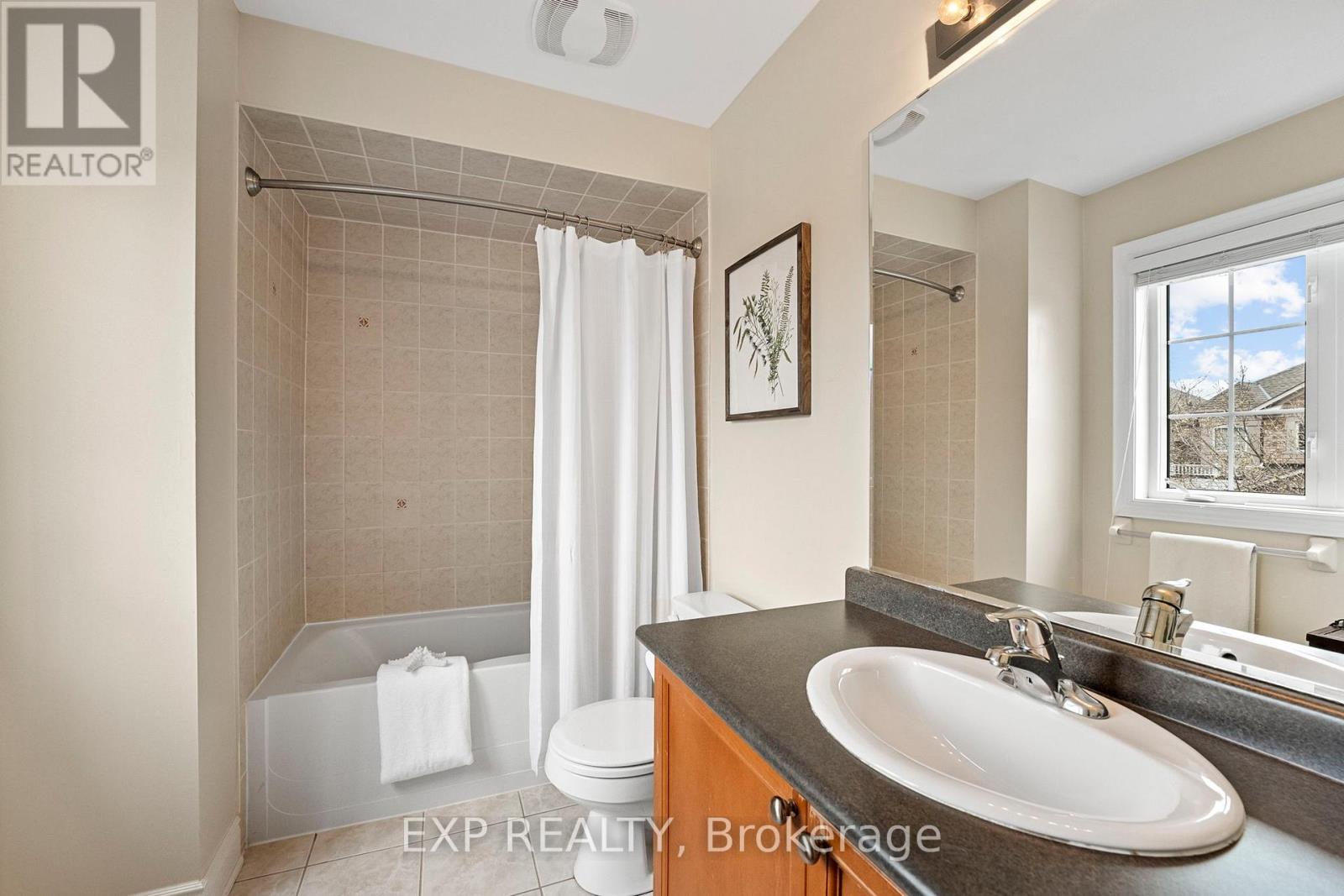 54 Stonecliffe Crescent, Aurora (Aurora Estates), Ontario  L4G 7Z6 - Photo 33 - N12194907