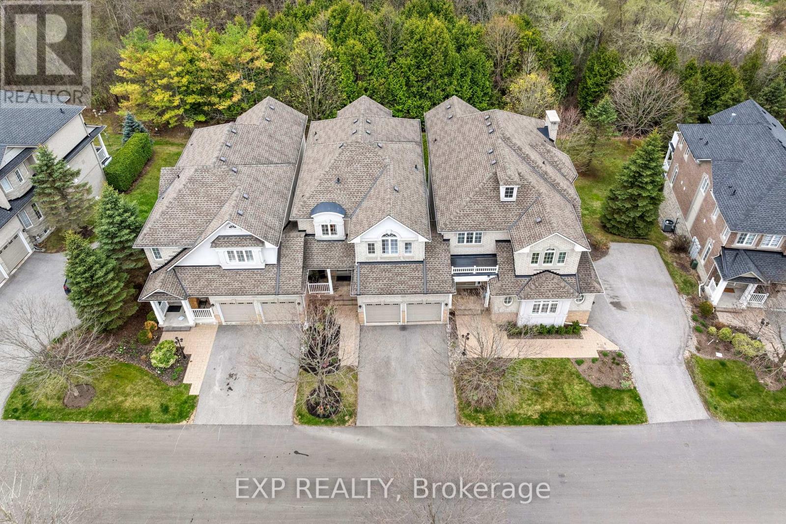 54 Stonecliffe Crescent, Aurora (Aurora Estates), Ontario  L4G 7Z6 - Photo 5 - N12194907