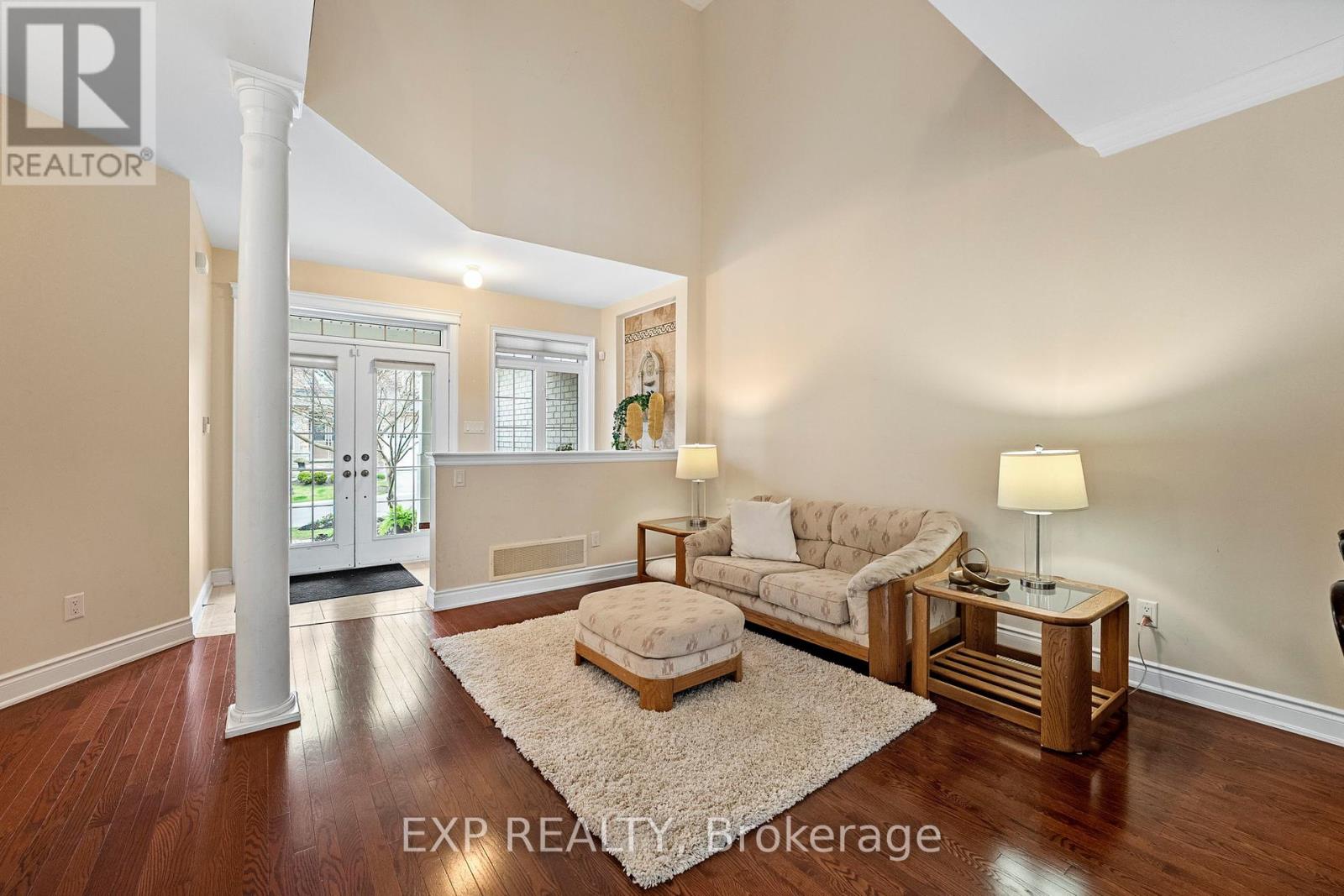 54 Stonecliffe Crescent, Aurora (Aurora Estates), Ontario  L4G 7Z6 - Photo 8 - N12194907