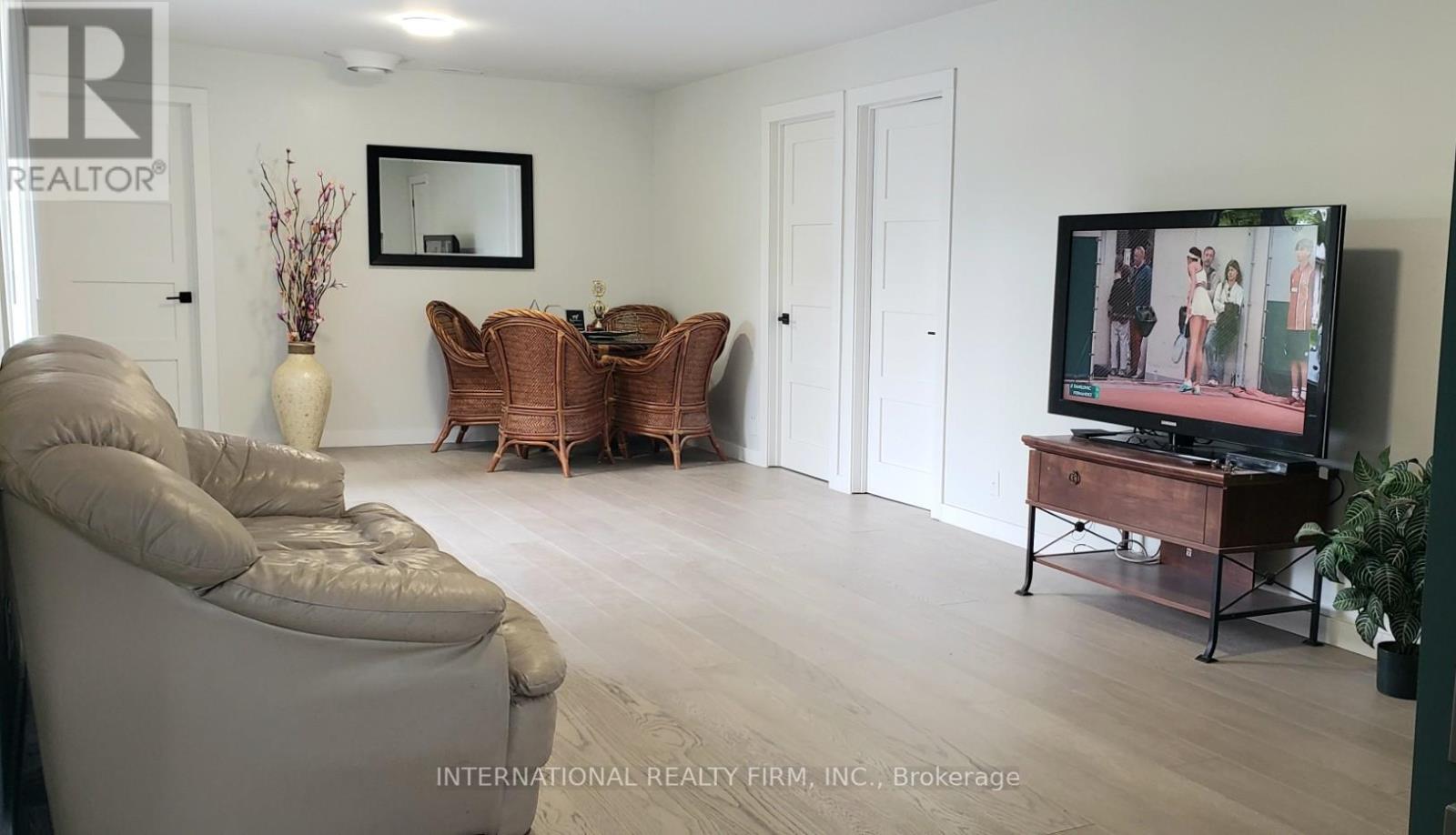 355 Hollywood Drive, Georgina (Keswick South), Ontario  L4P 3A2 - Photo 5 - N12194915