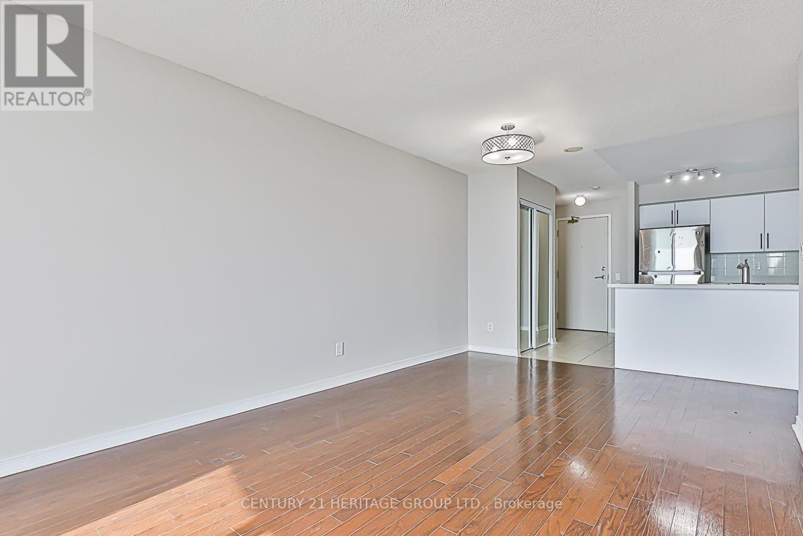 1207 - 23 Oneida Crescent, Richmond Hill, Ontario  L4B 0A2 - Photo 10 - N12194963