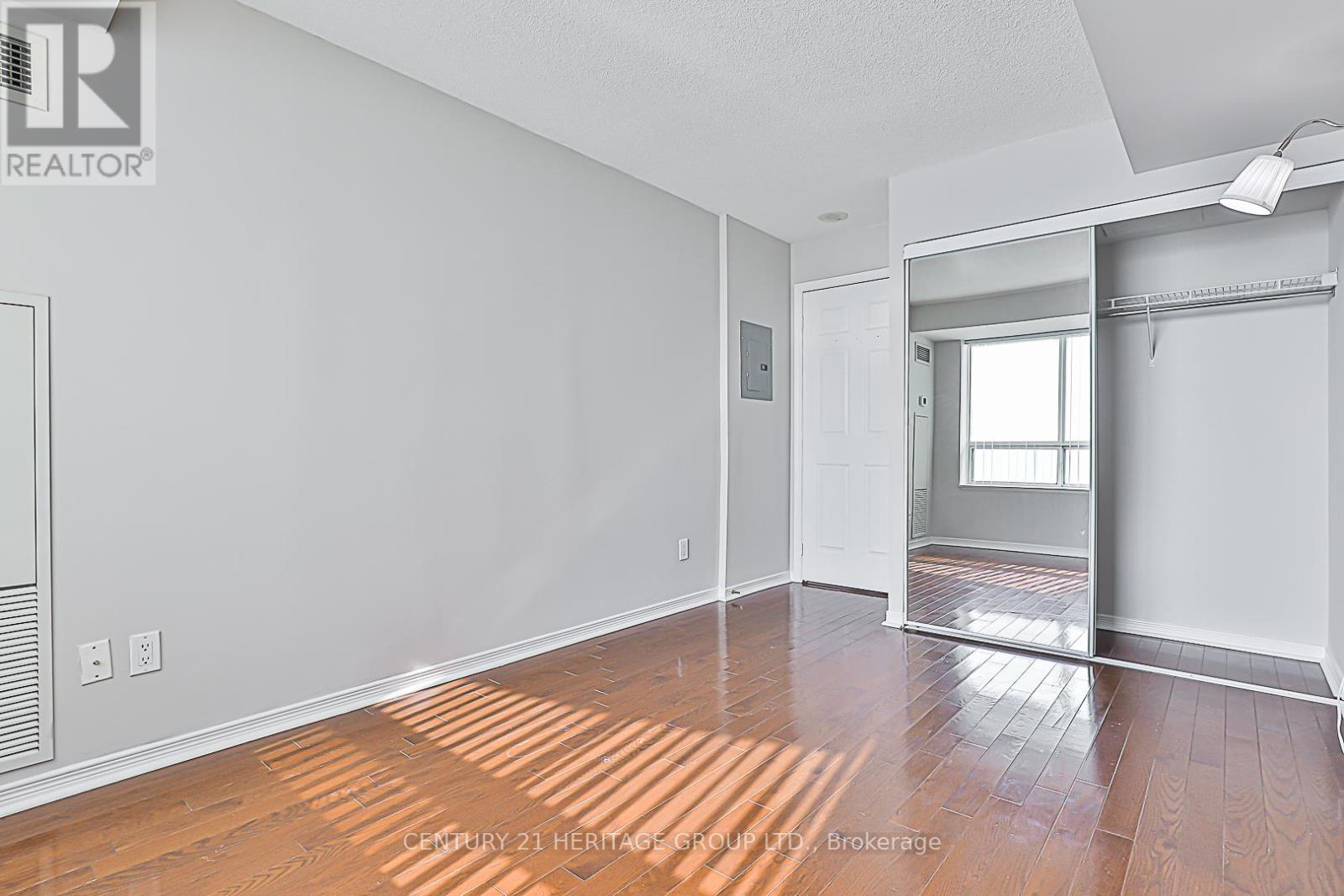 1207 - 23 Oneida Crescent, Richmond Hill, Ontario  L4B 0A2 - Photo 12 - N12194963