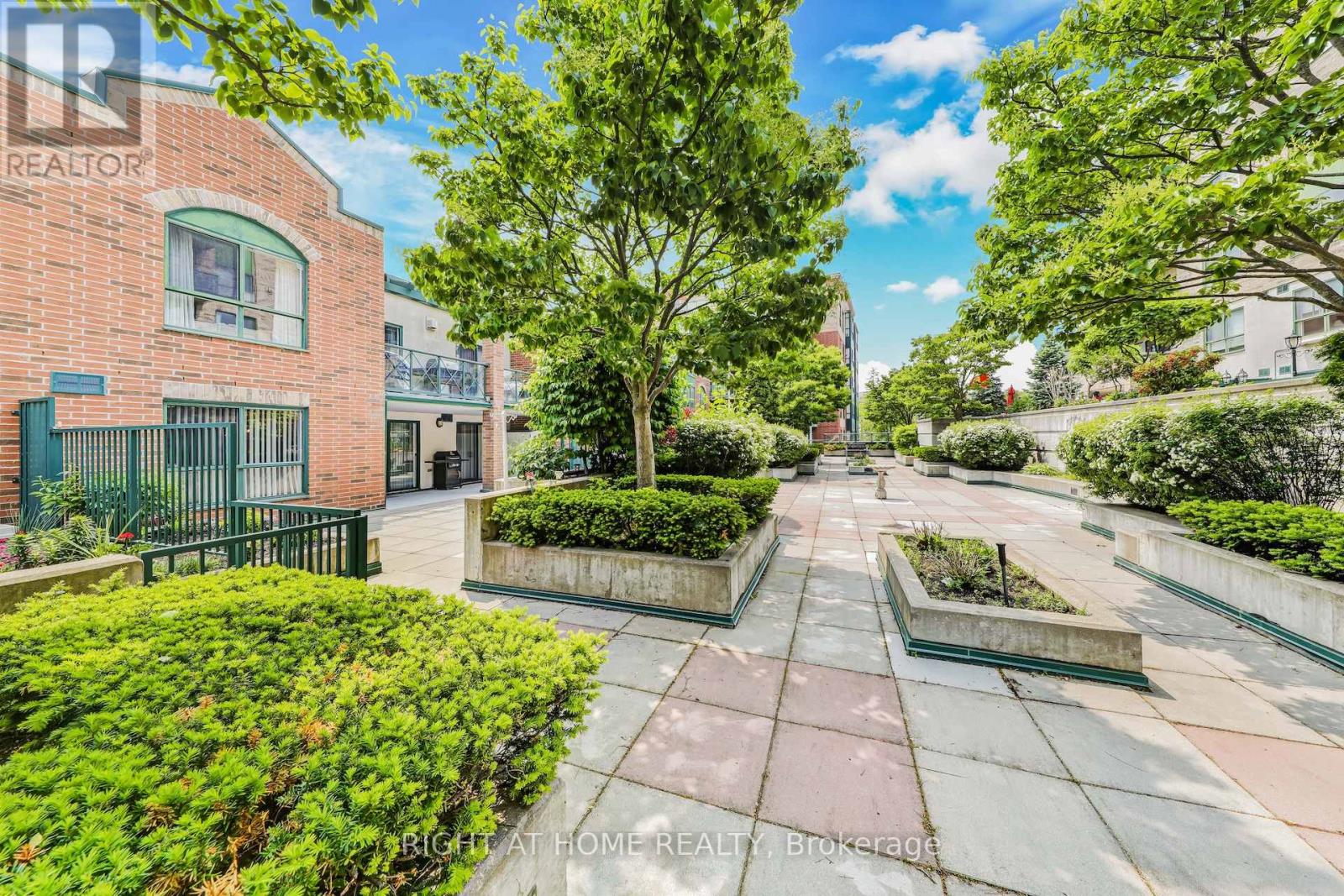 221 - 121 Woodbridge Avenue N, Vaughan (West Woodbridge), Ontario  L4L 9E3 - Photo 28 - N12195054