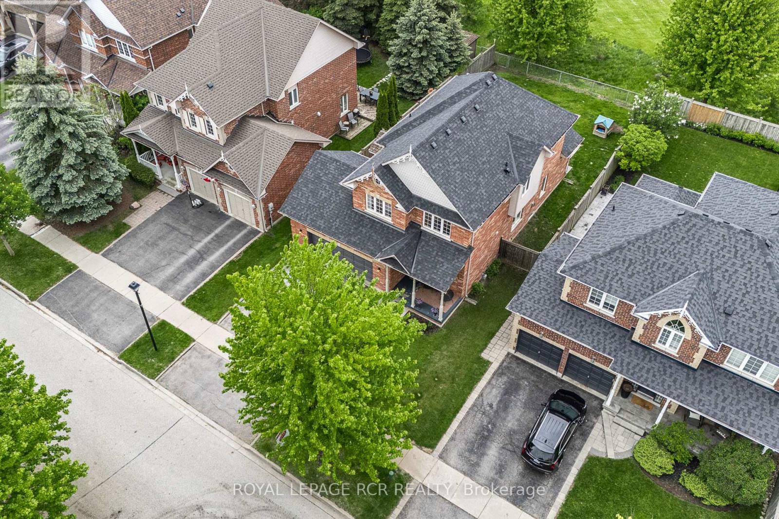 4 Caseton Crescent, Uxbridge, Ontario  L9P 1Z8 - Photo 4 - N12195081
