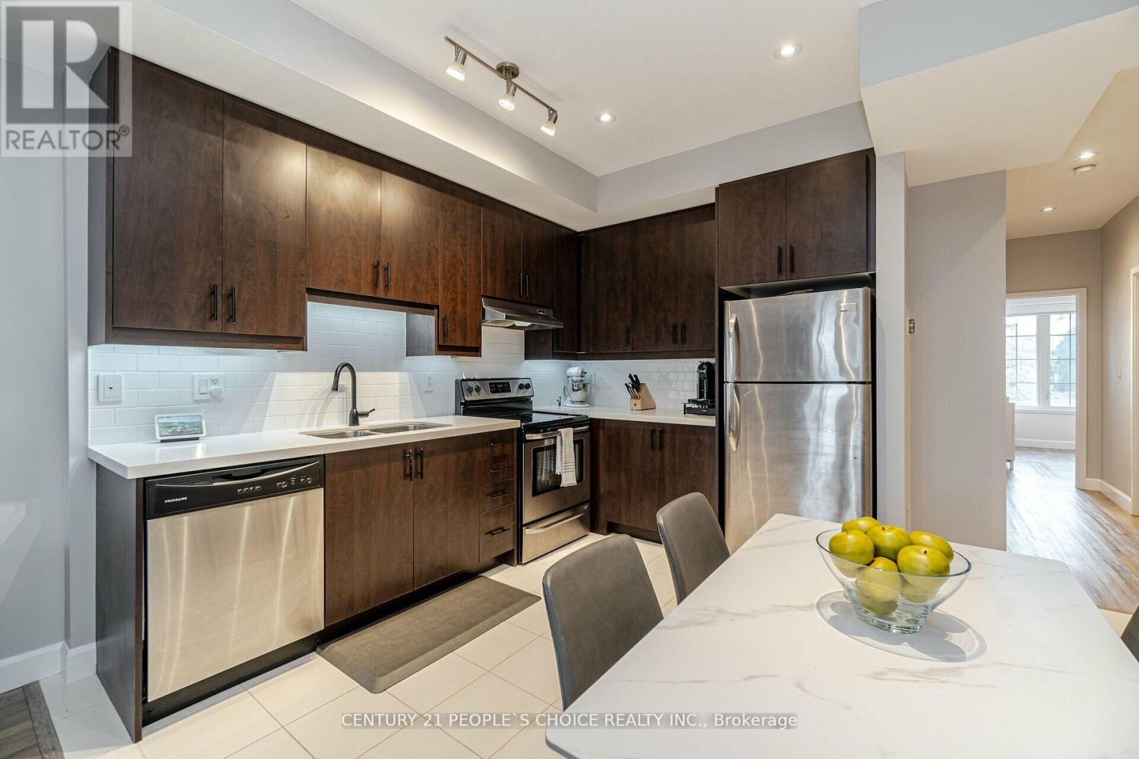 D12 - 26 Bruce Street, Vaughan (East Woodbridge), Ontario  L4L 0H4 - Photo 11 - N12195099