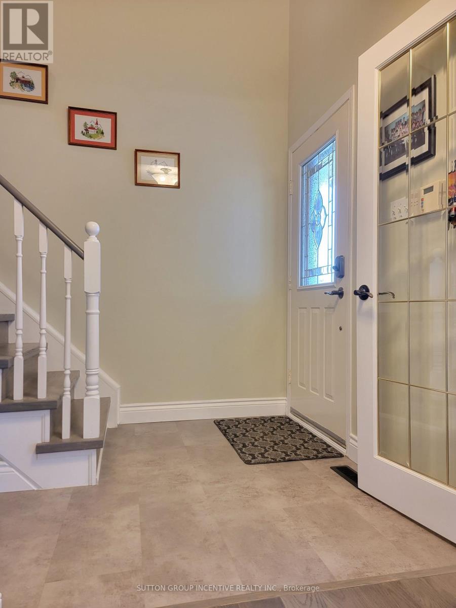 92 Sundew Drive, Barrie, Ontario  L4N 9M1 - Photo 17 - S12194970