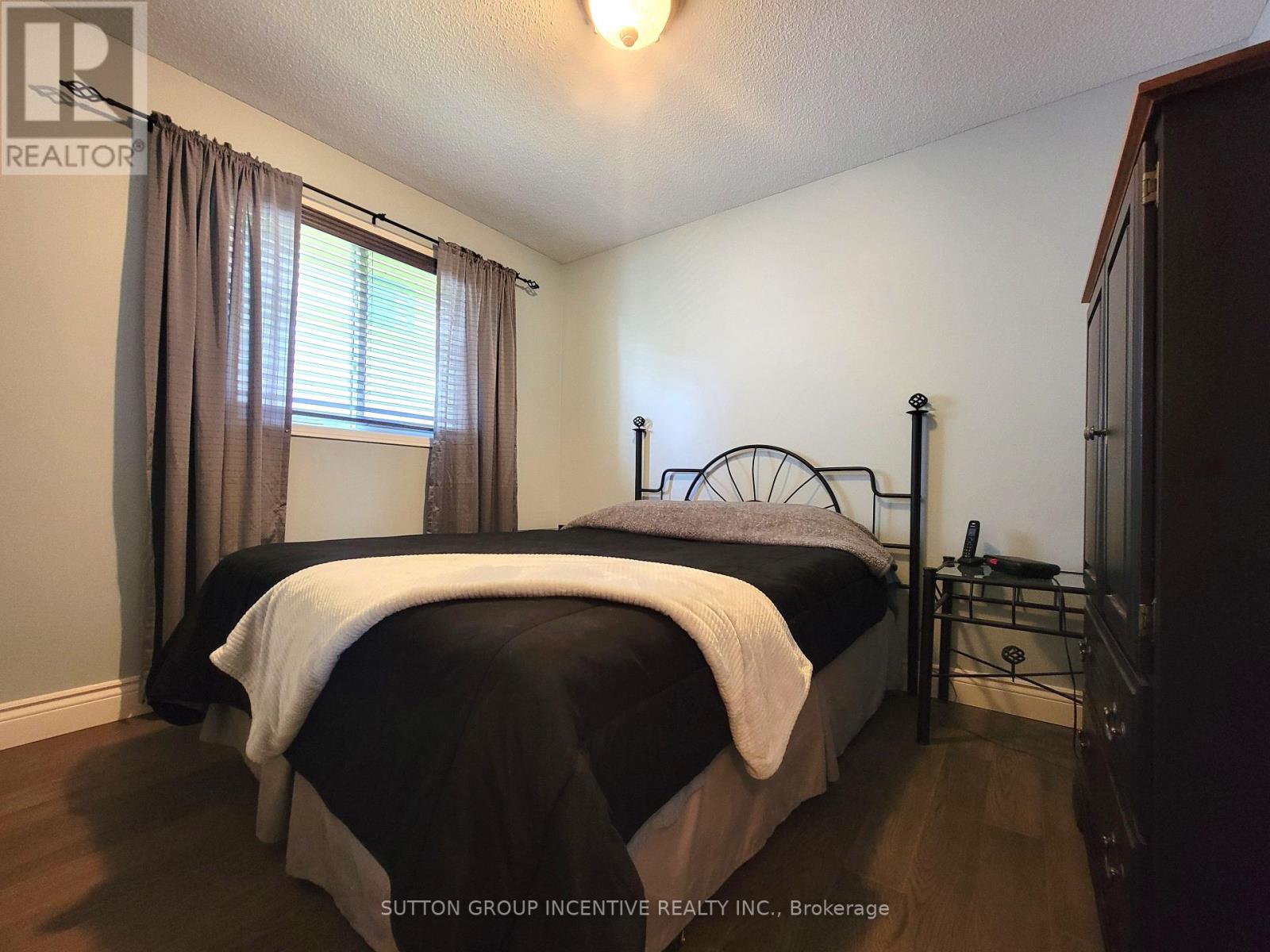 92 Sundew Drive, Barrie, Ontario  L4N 9M1 - Photo 31 - S12194970