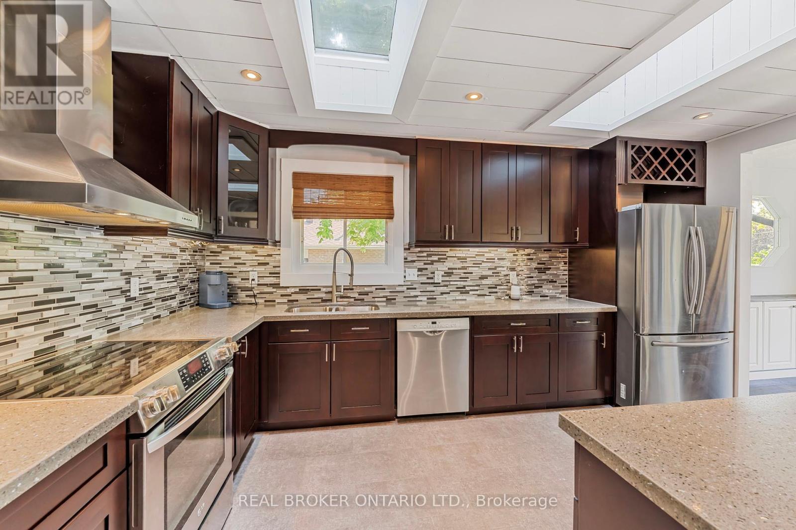 200 Hickory Lane, Barrie, Ontario  L4N 4J8 - Photo 14 - S12195127