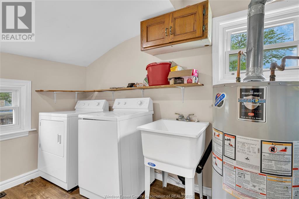 2598 Pillette Road, Windsor, Ontario  N8T 3R5 - Photo 8 - 25014108