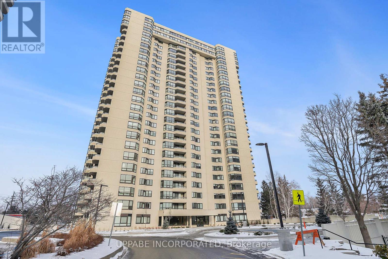 202 - 1500 Riverside Drive, Ottawa, Ontario  K1G 4J4 - Photo 1 - X12195199