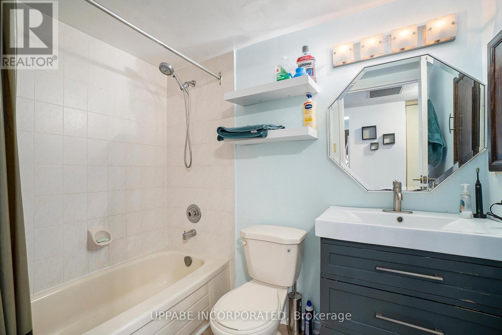 202 - 1500 Riverside Drive, Ottawa, Ontario  K1G 4J4 - Photo 10 - X12195199