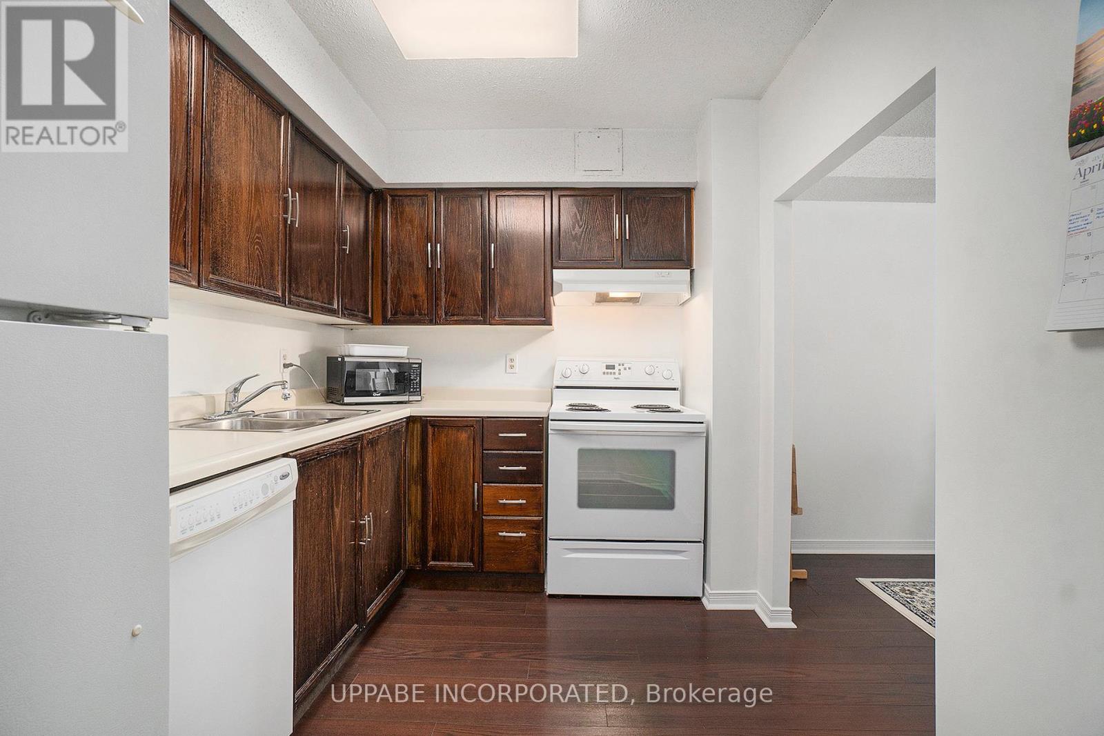 202 - 1500 Riverside Drive, Ottawa, Ontario  K1G 4J4 - Photo 4 - X12195199