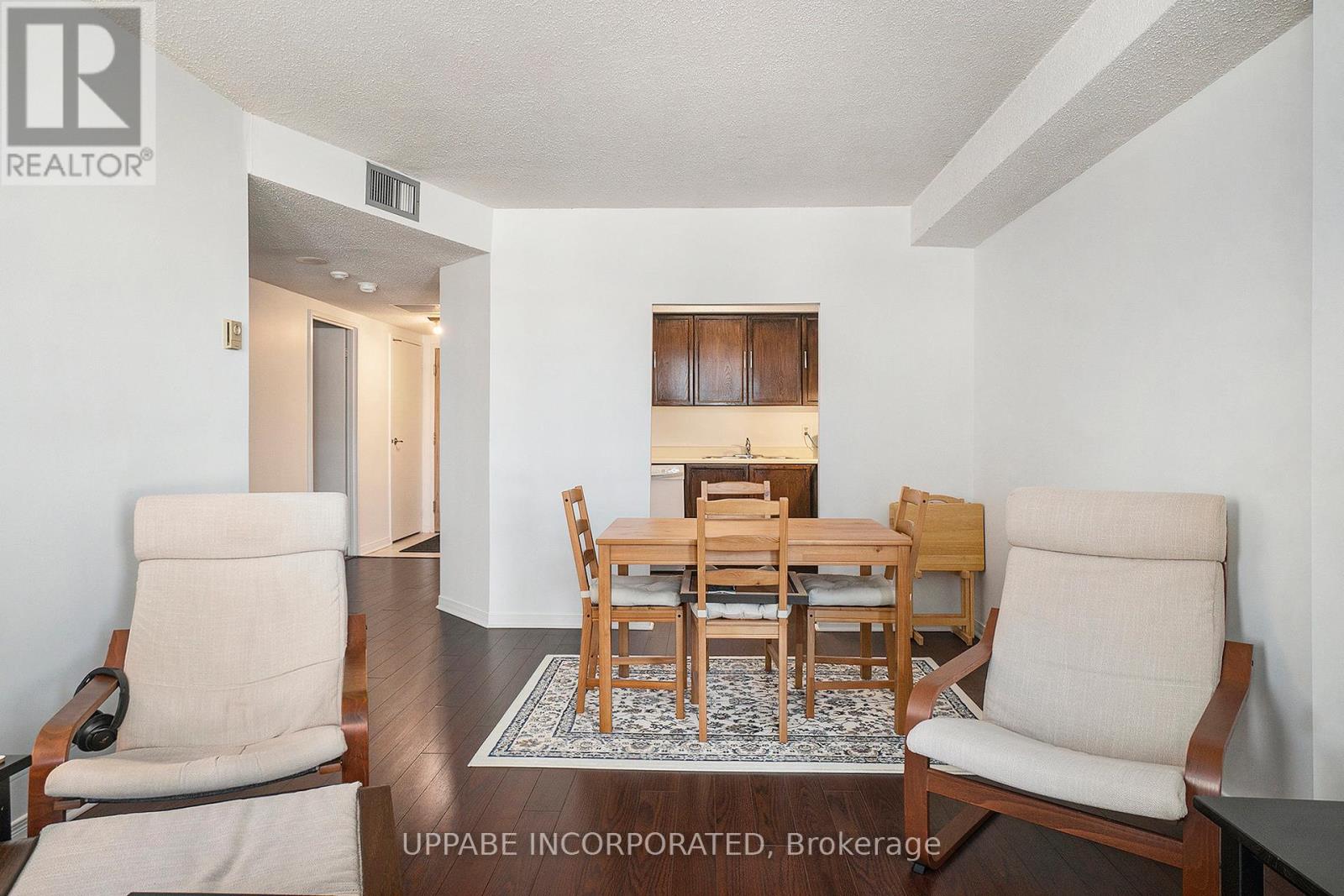 202 - 1500 Riverside Drive, Ottawa, Ontario  K1G 4J4 - Photo 8 - X12195199