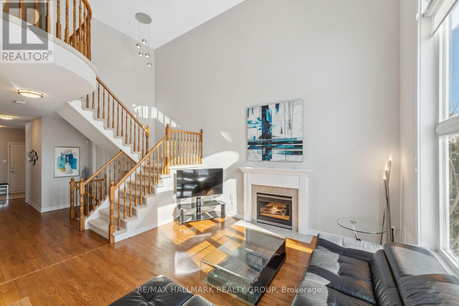 104 Meadowcroft Crescent, Ottawa, Ontario  K1J 1H1 - Photo 13 - X12195214