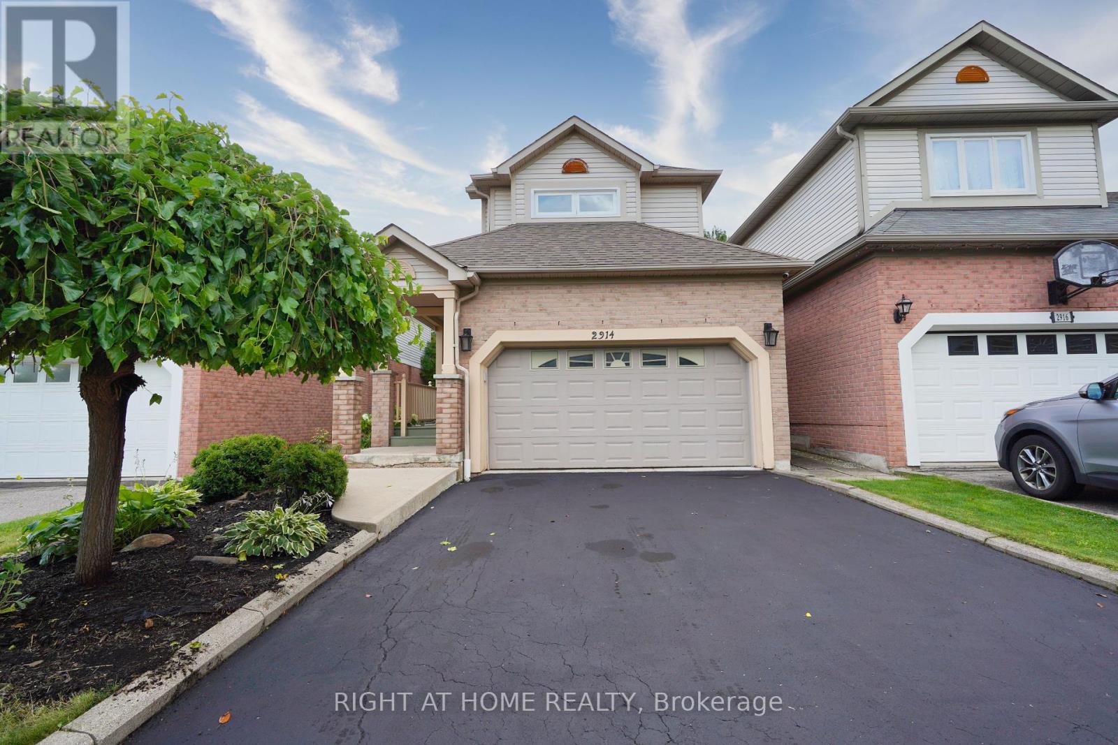 2914 PICTON PLACE, Mississauga, Ontario