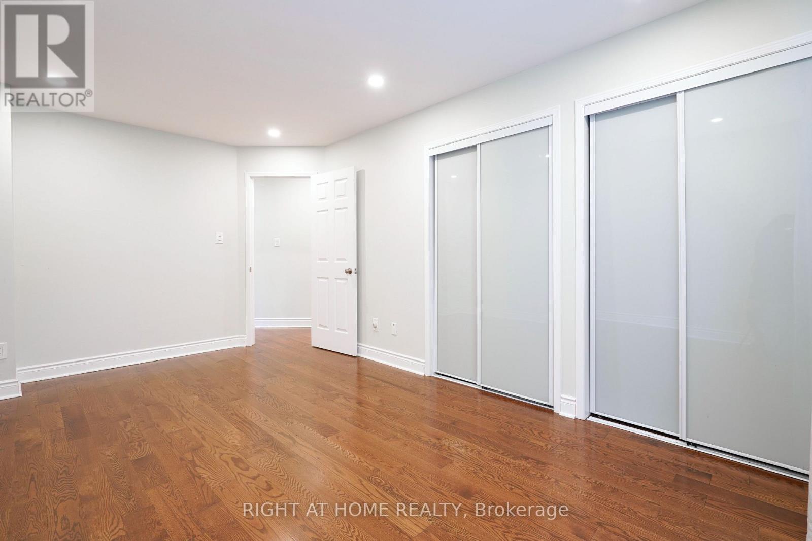 2914 Picton Place, Mississauga, Ontario  L5M 5S9 - Photo 8 - W12194937