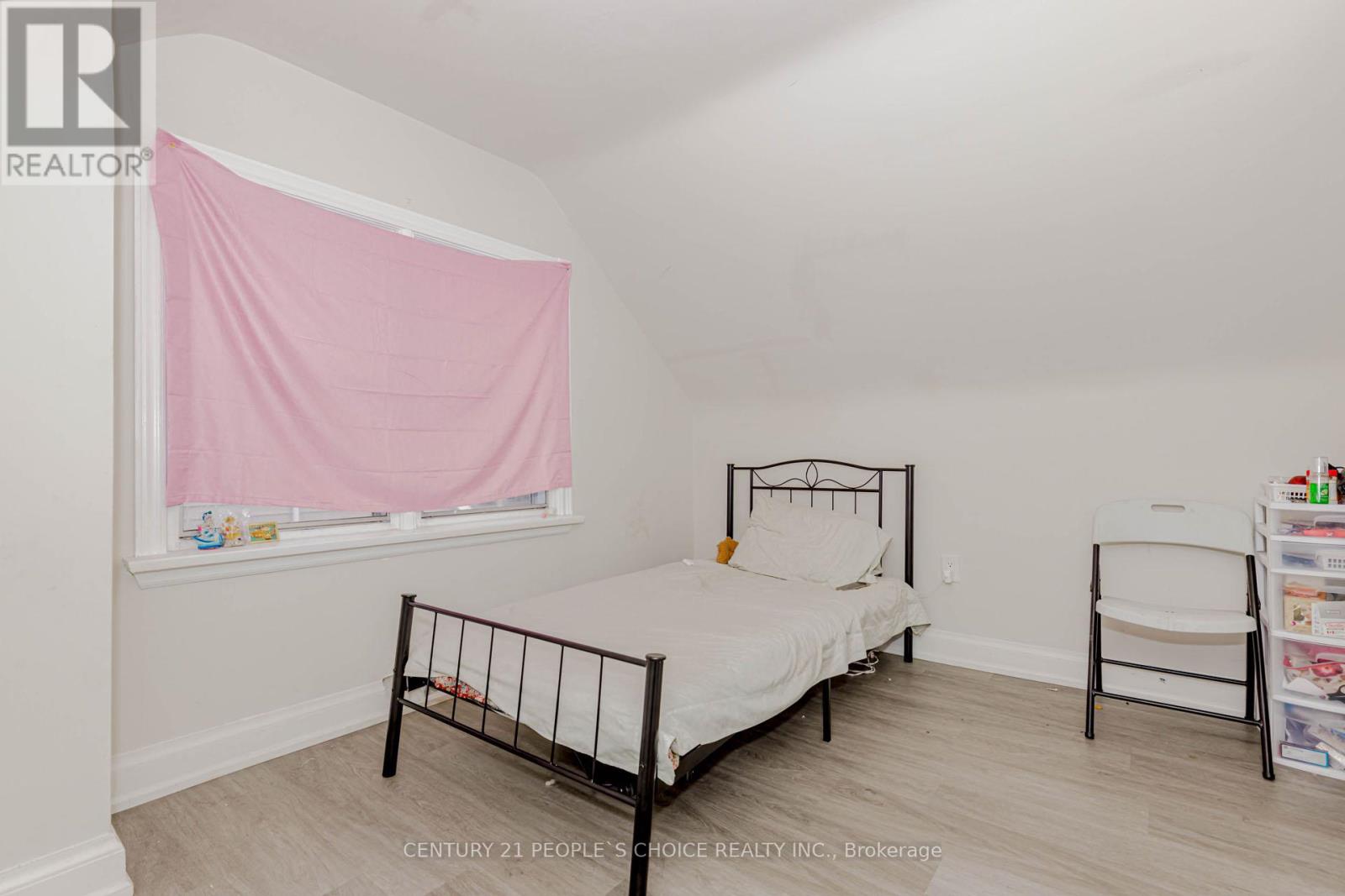 22 Rogers Road, Brampton (Brampton West), Ontario  L6X 1L8 - Photo 32 - W12194989