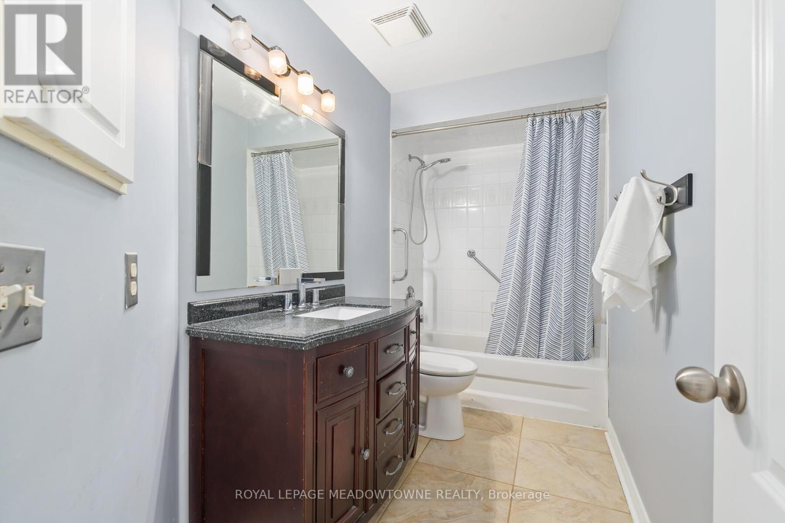 1 Mcclure Court, Halton Hills, Ontario  L7G 5X6 - Photo 15 - W12194995