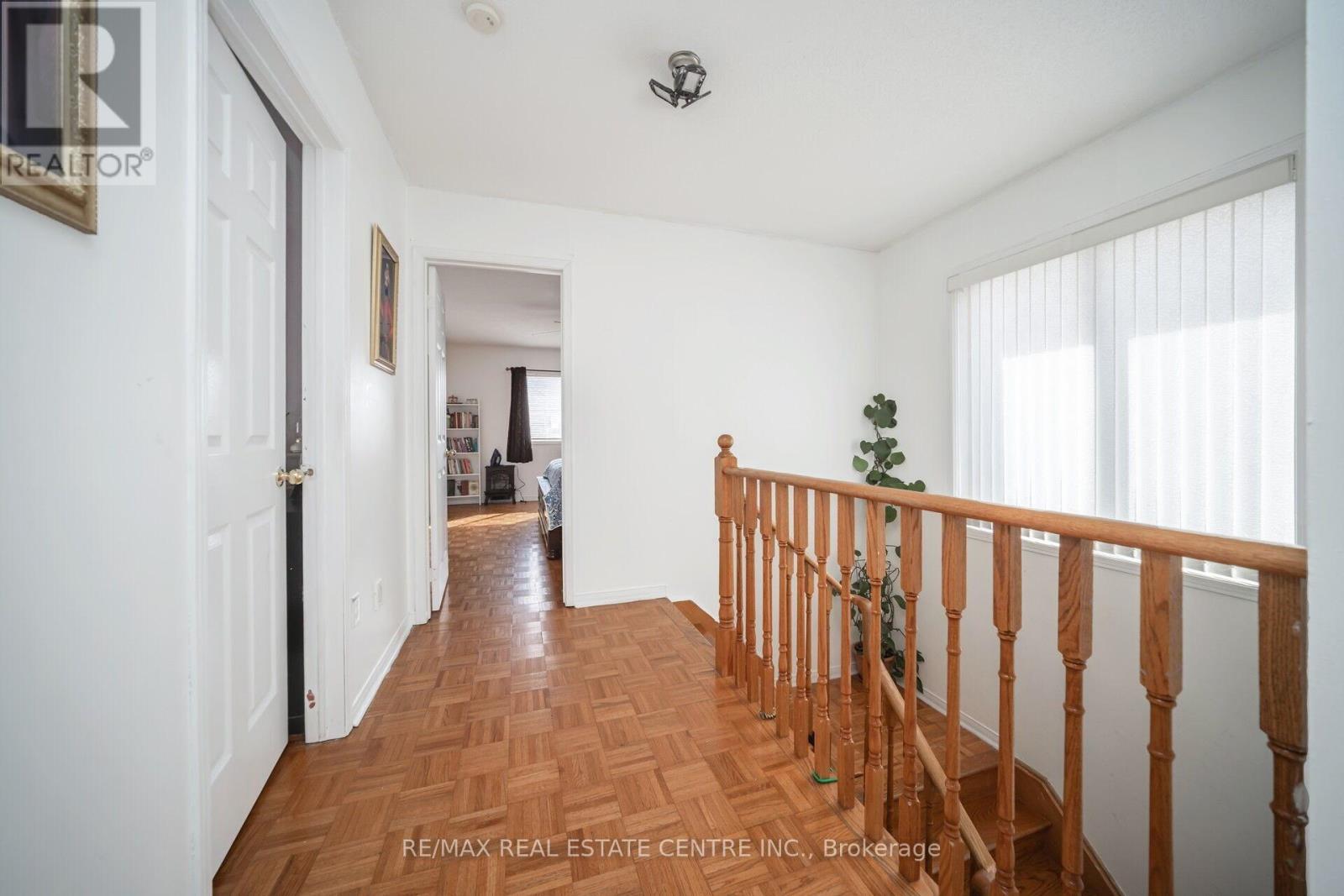 19 Blue Lake Avenue, Brampton (Fletcher's Meadow), Ontario  L6X 4W4 - Photo 19 - W12195087