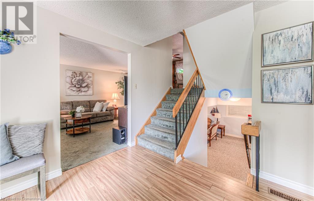 82 Roseneath Crescent, Kitchener, Ontario  N2E 1V9 - Photo 4 - 40737323