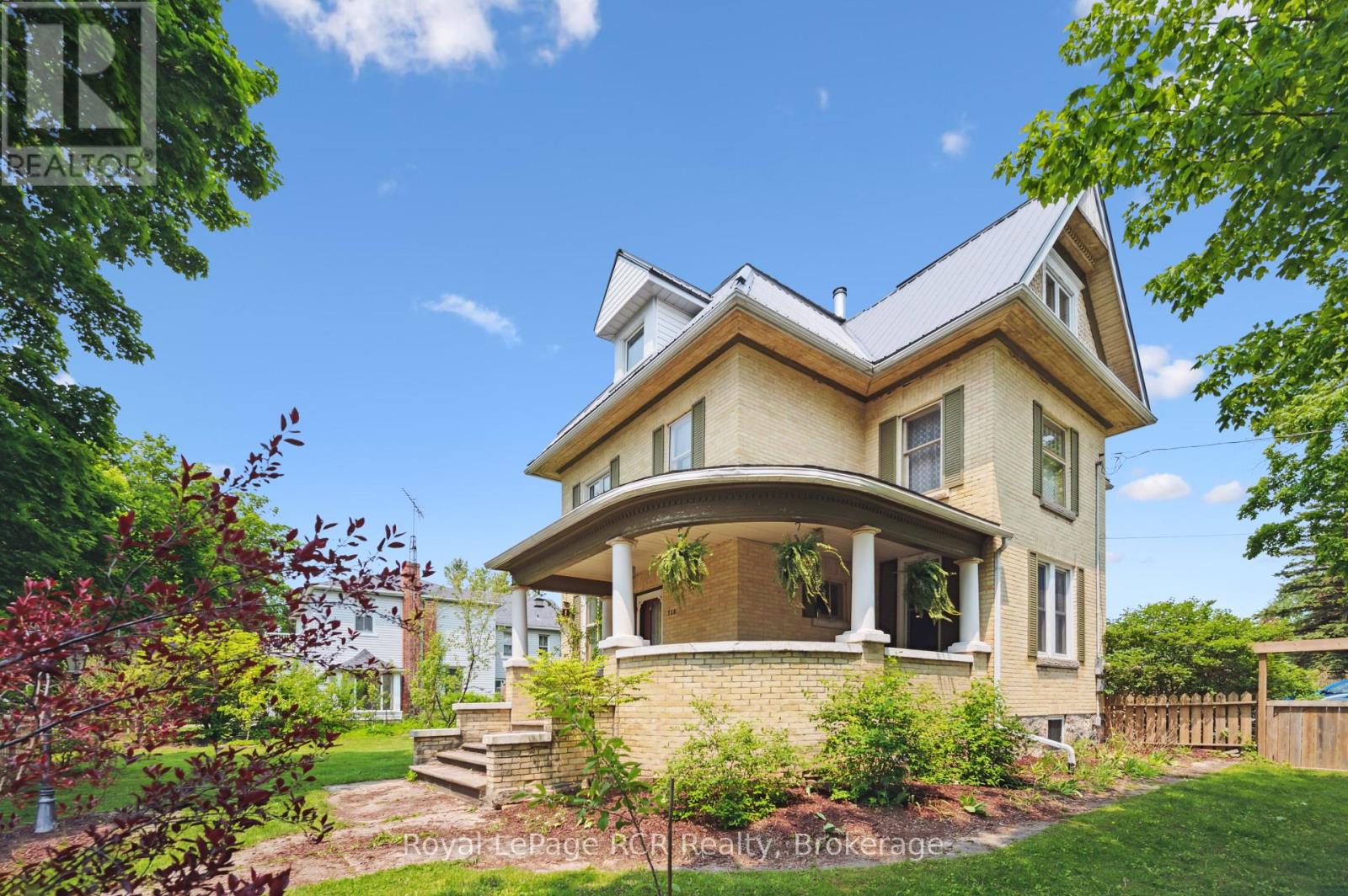 308 Fergus Street, Wellington North, Ontario  N0G 2L2 - Photo 5 - X12195239