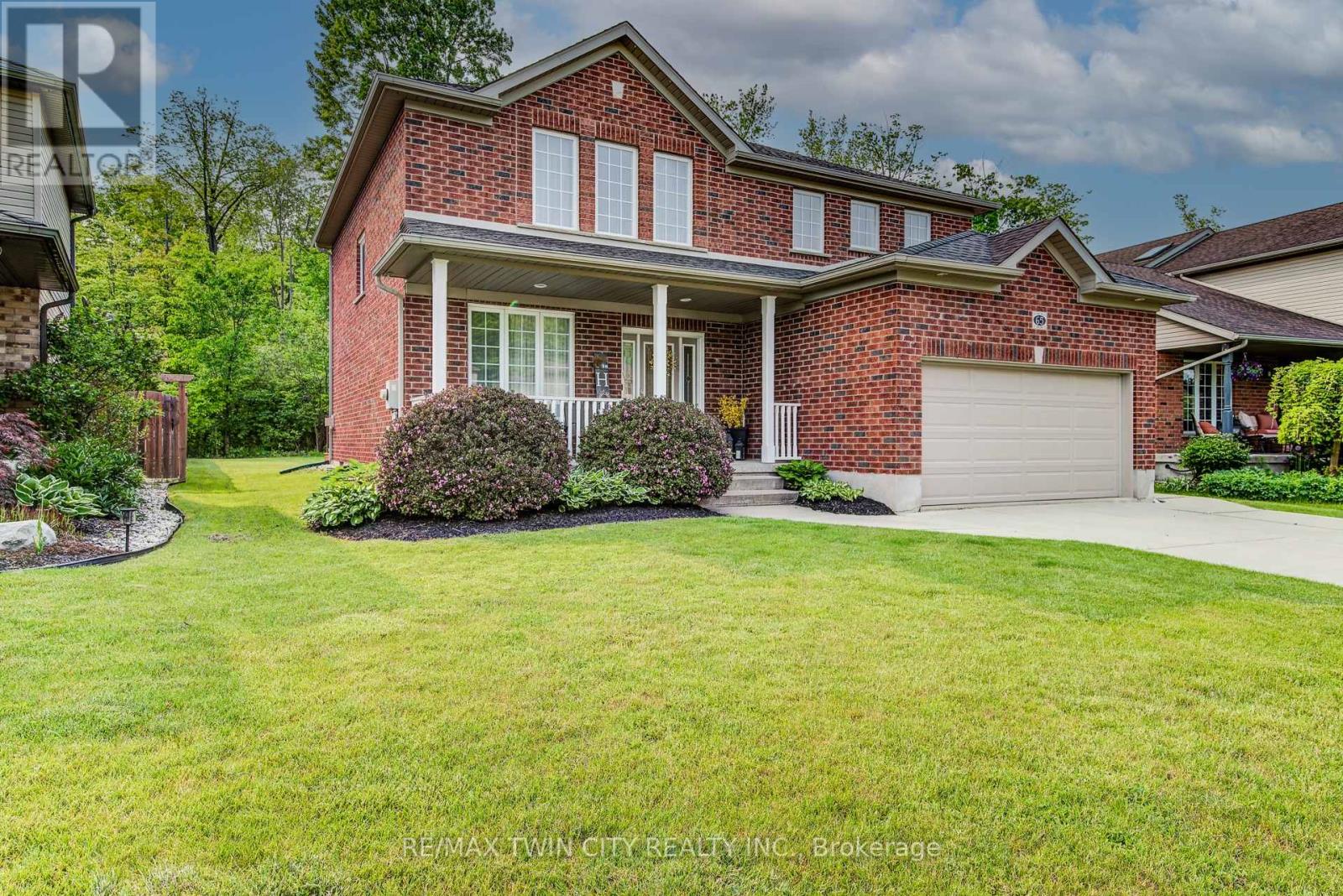 65 Laschinger Boulevard, Wilmot, Ontario  N3A 2G7 - Photo 3 - X12194993