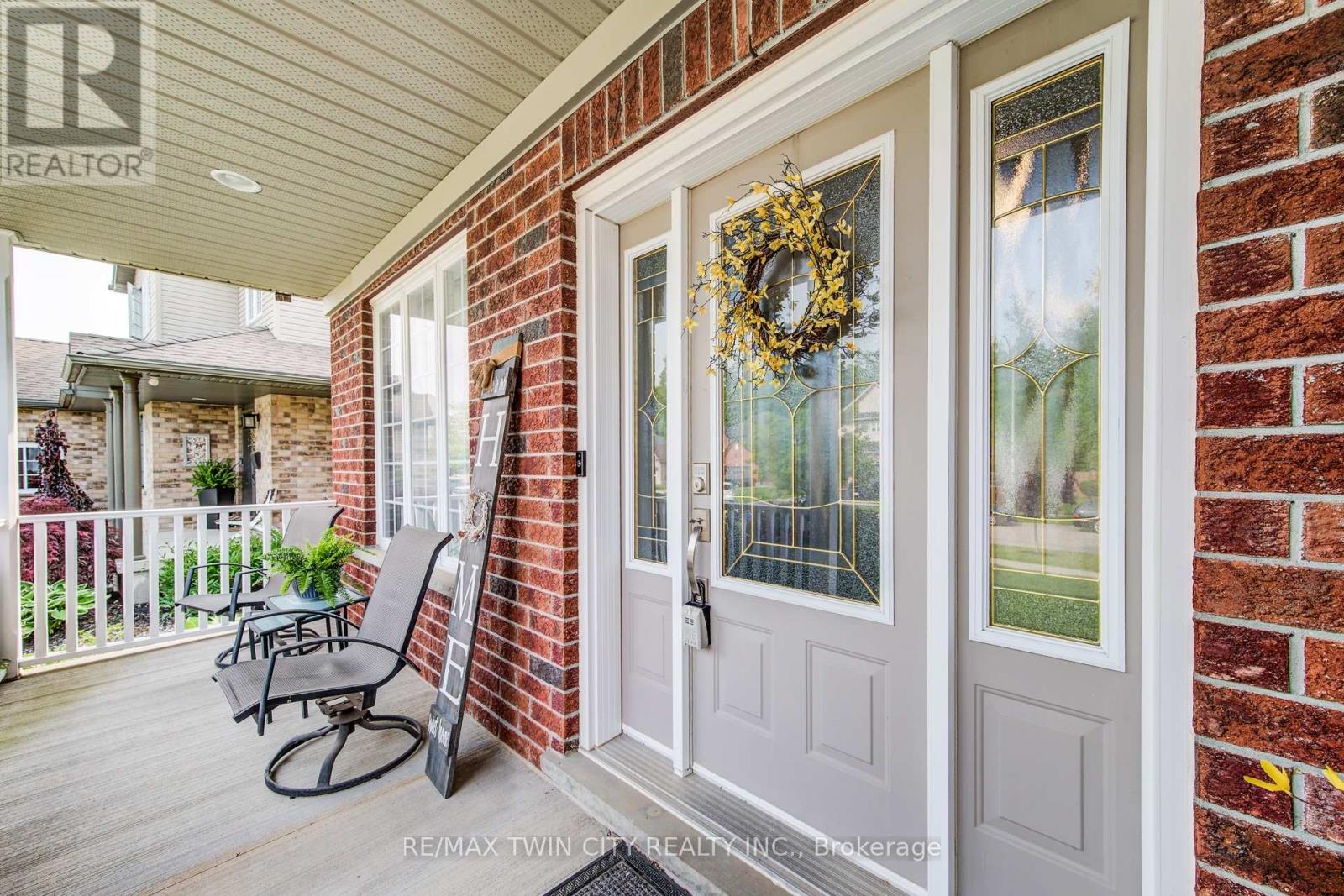 65 Laschinger Boulevard, Wilmot, Ontario  N3A 2G7 - Photo 4 - X12194993