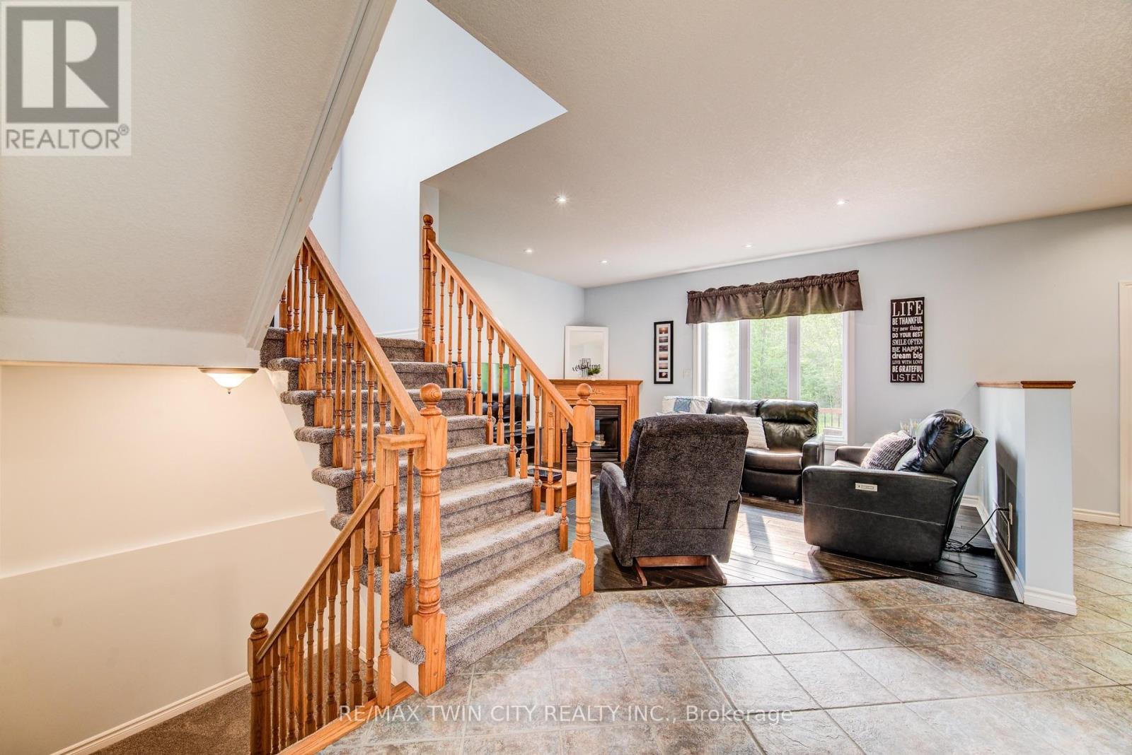 65 Laschinger Boulevard, Wilmot, Ontario  N3A 2G7 - Photo 8 - X12194993