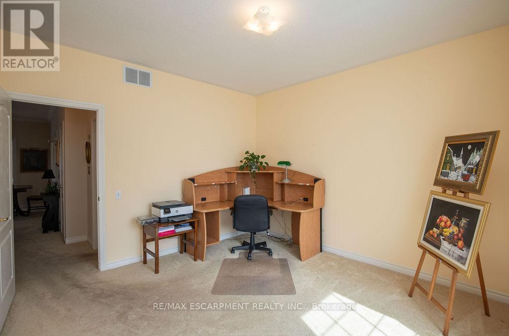 13 - 91 Silverbirch Boulevard, Hamilton (Villages Of Glancaster), Ontario  L0R 1W0 - Photo 25 - X12195121
