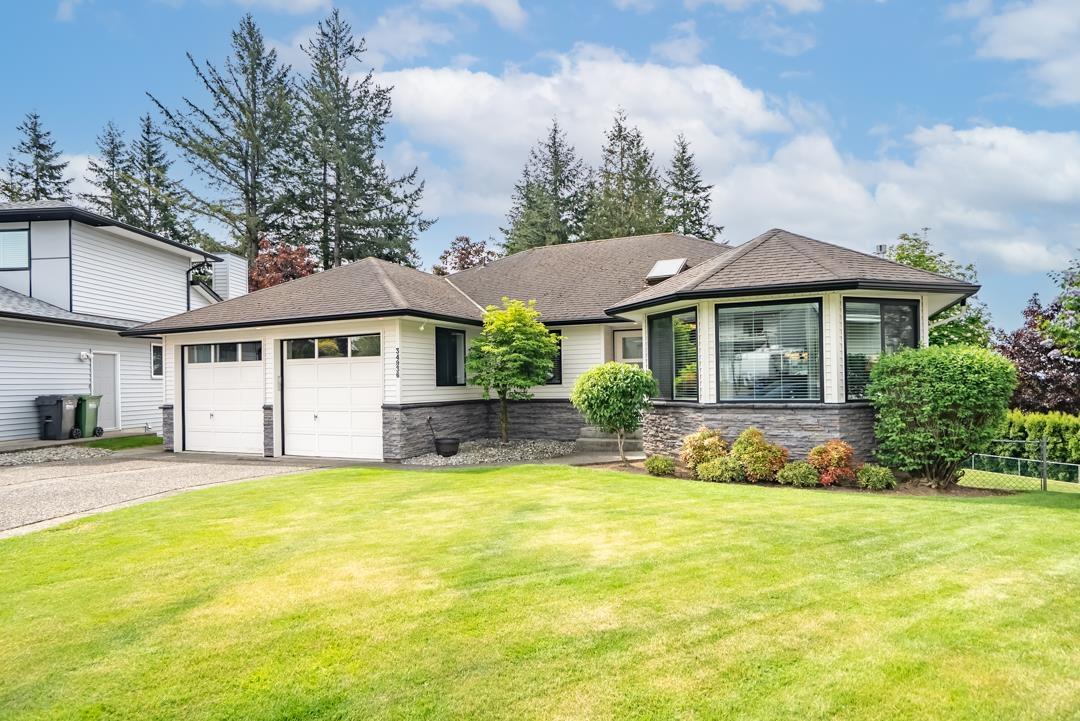 34936 GLENALMOND PLACE, Abbotsford, British Columbia