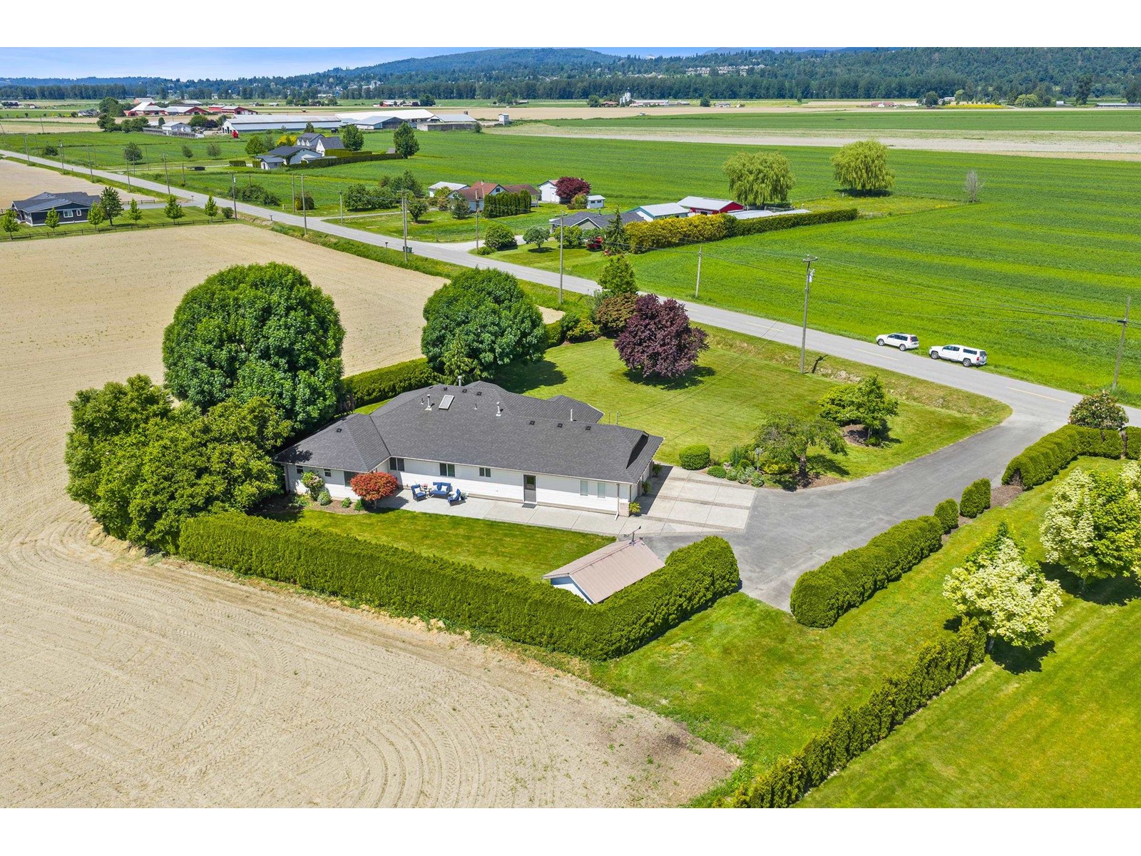 Property at 34834 PAGE ROAD image 3