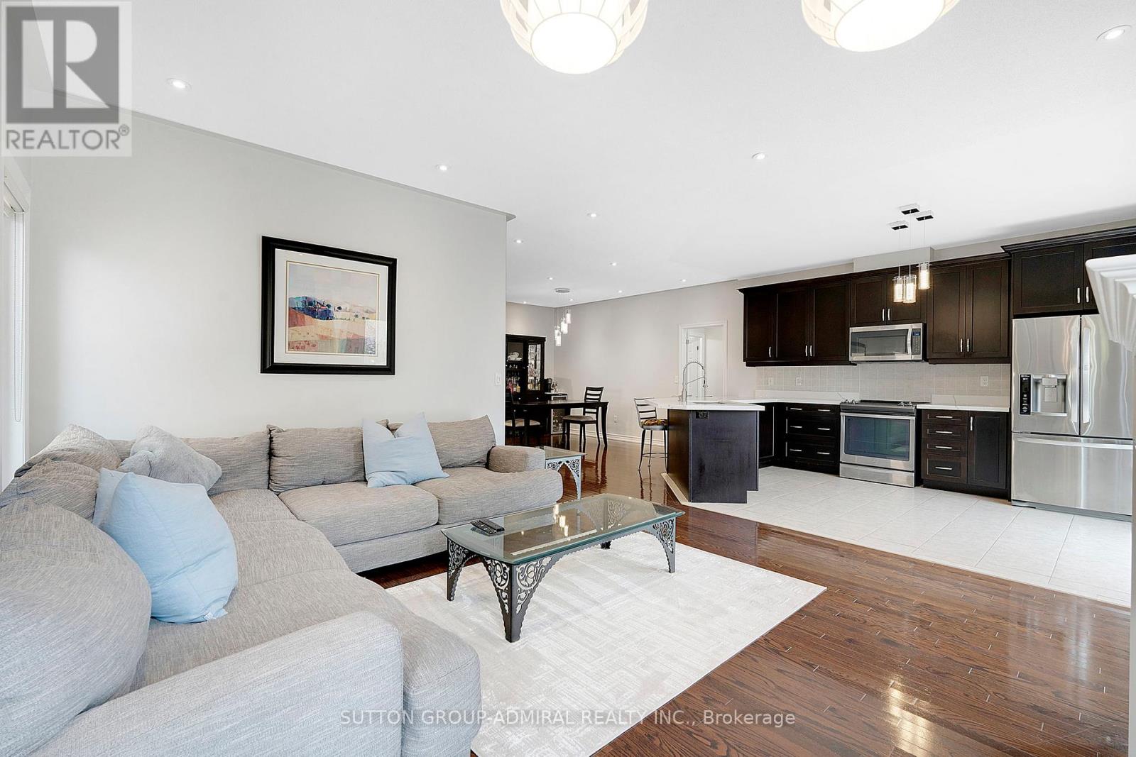26 Summit Ridge Drive, King, Ontario  L0G 1T0 - Photo 20 - N12191450