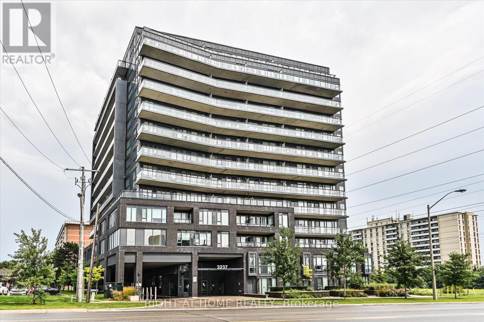312 - 3237 BAYVIEW AVENUE, Toronto, Ontario