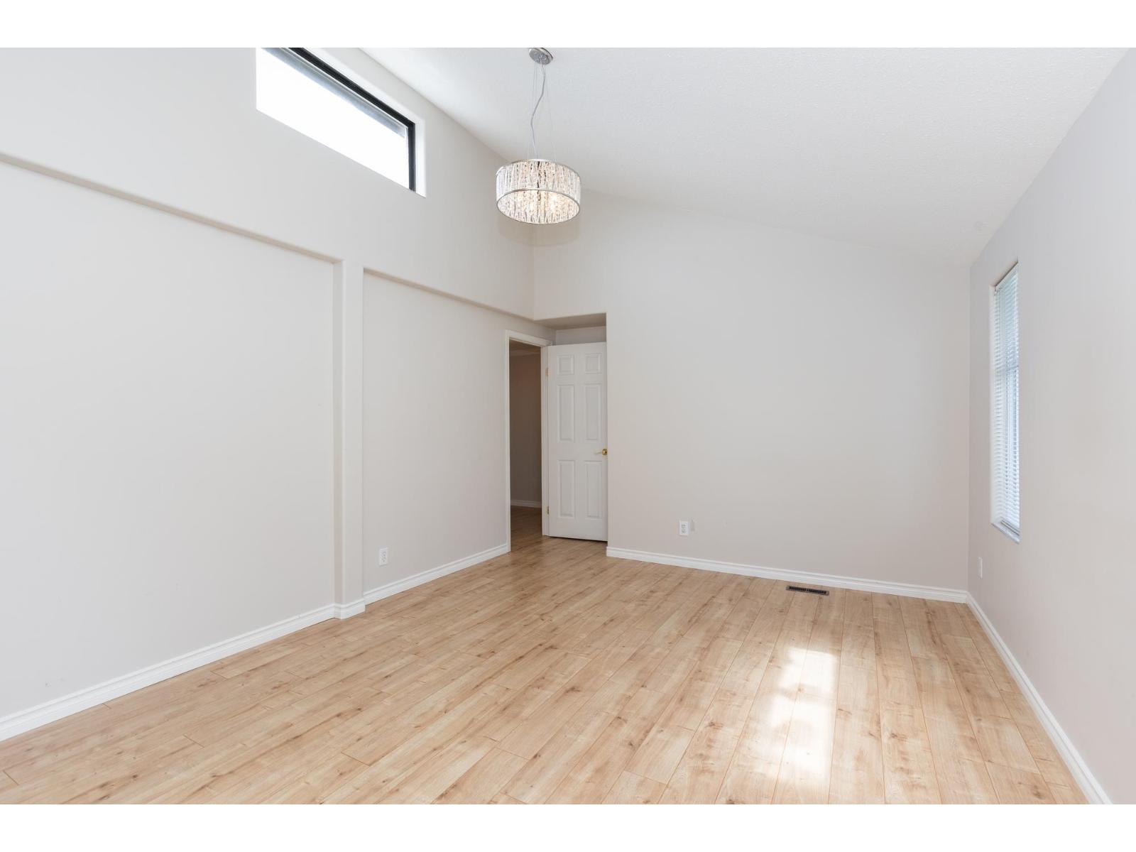 2102 Cumbria Drive, Surrey, British Columbia  V4A 5K3 - Photo 19 - R3010140