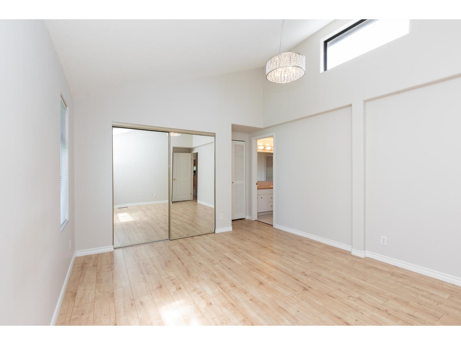 2102 Cumbria Drive, Surrey, British Columbia  V4A 5K3 - Photo 18 - R3010140
