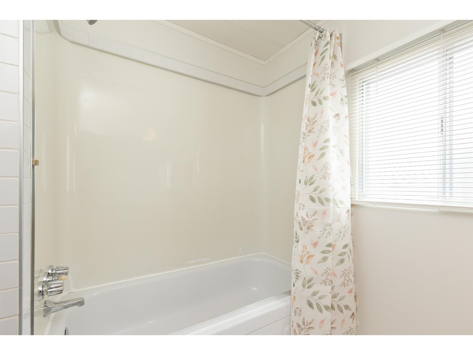 2102 Cumbria Drive, Surrey, British Columbia  V4A 5K3 - Photo 27 - R3010140