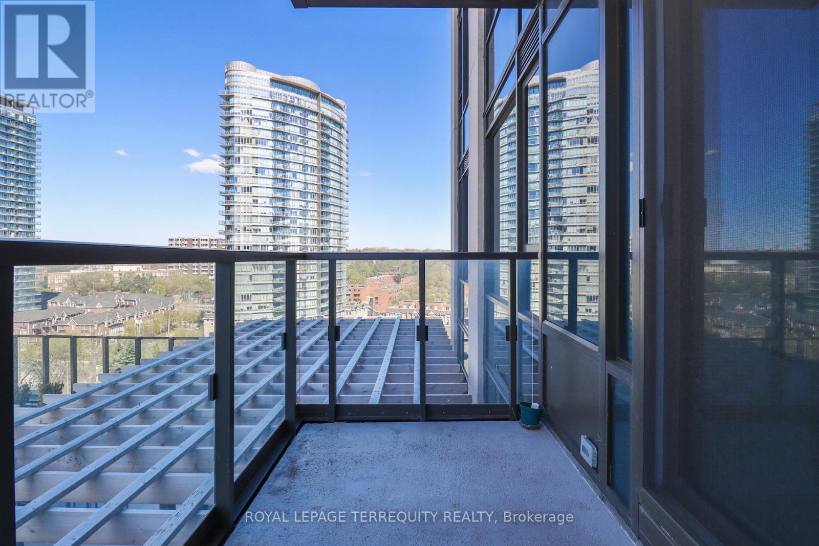 1212 - 1926 Lake Shore Boulevard, Toronto, Ontario  M6S 1A1 - Photo 21 - W12147824