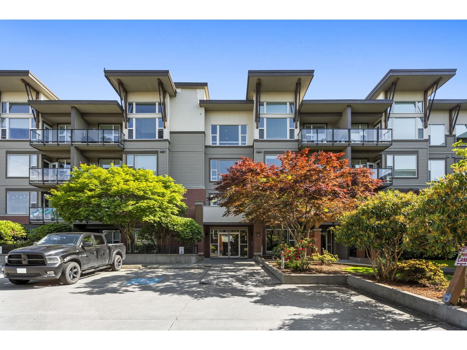 203 33539 HOLLAND AVENUE, abbotsford, British Columbia