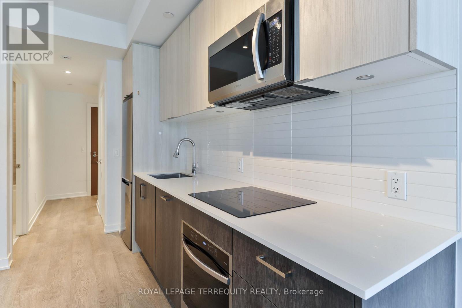 1212 - 1926 Lake Shore Boulevard, Toronto (South Parkdale), Ontario  M6S 1A1 - Photo 6 - W12147824