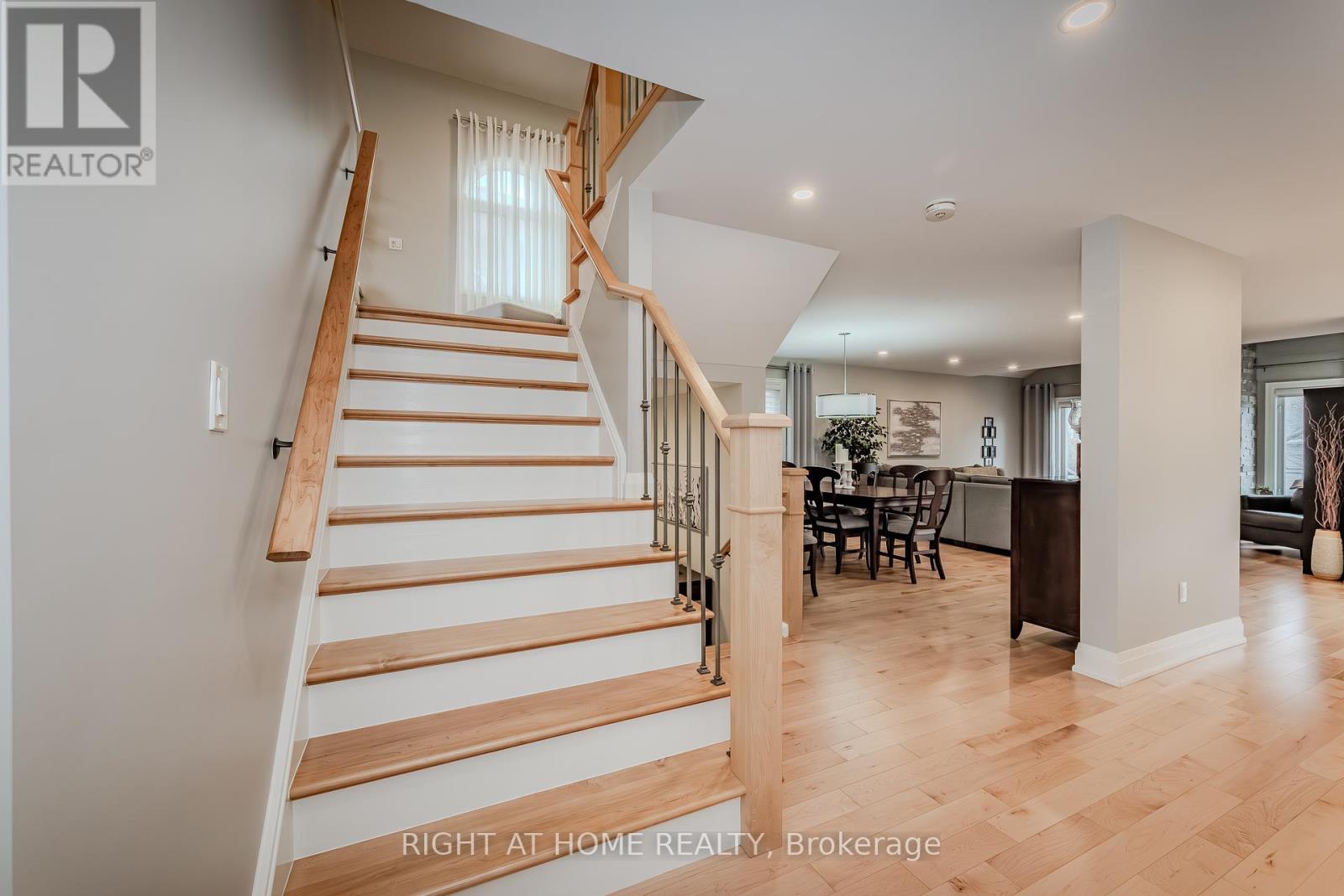 9 Peer Drive, Guelph, Ontario  N1C 1G9 - Photo 20 - X12055135