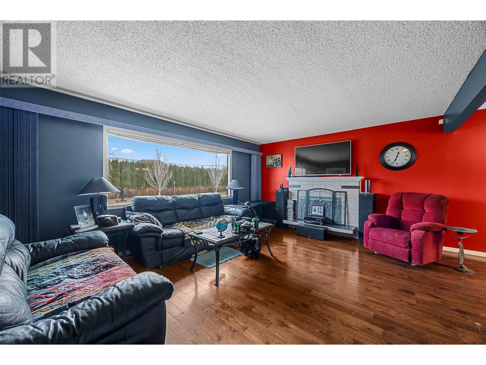 Property at 932 Singh Street image 5