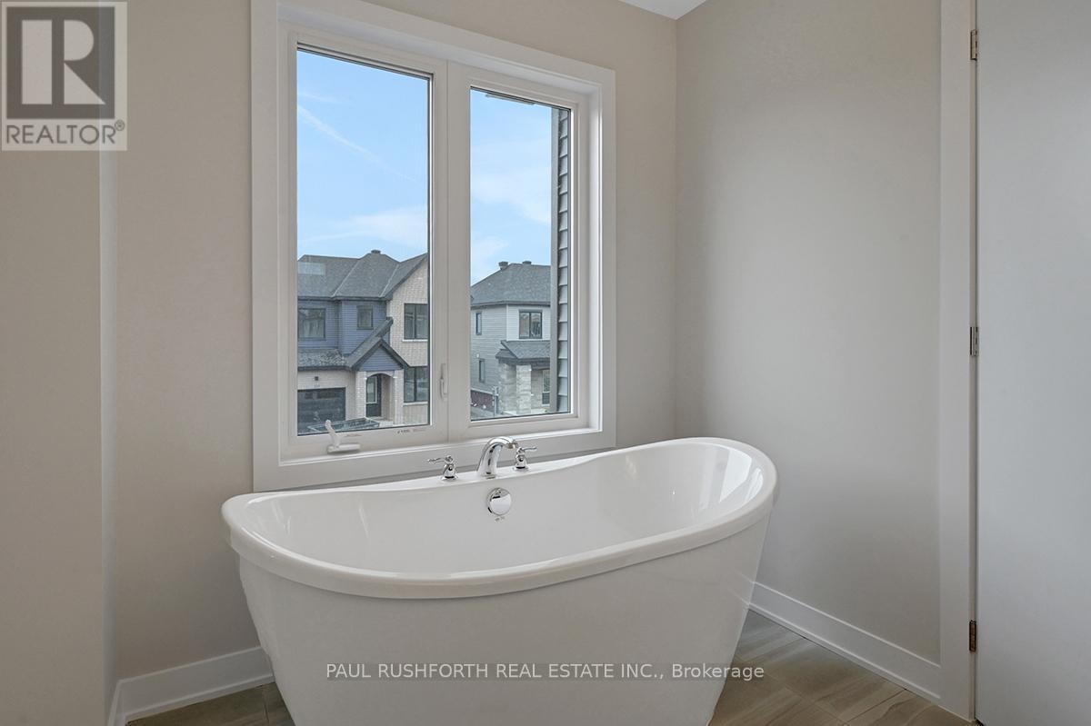 336 Peninsula Road, Ottawa, Ontario  K2J 7L9 - Photo 16 - X12195033