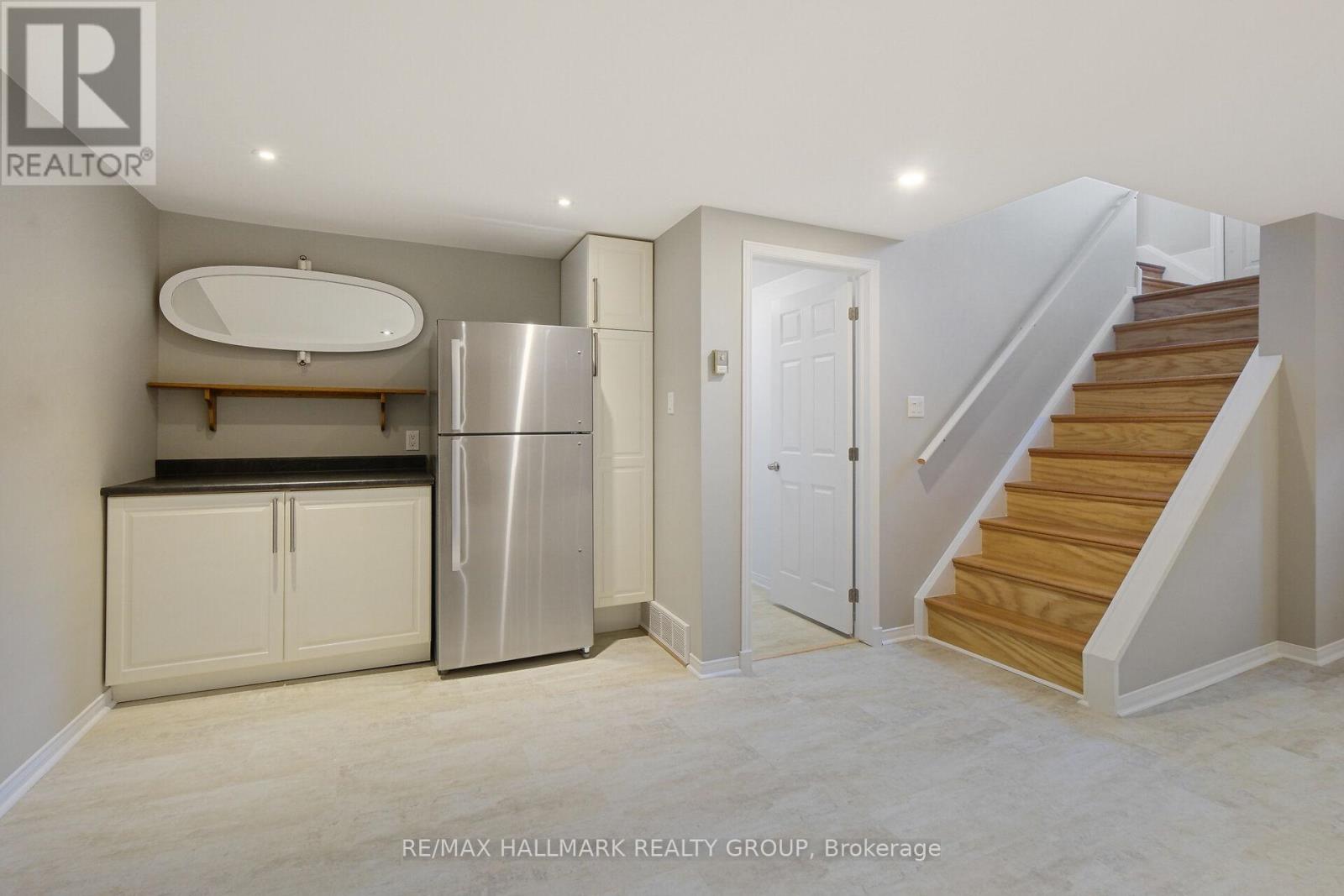 21 Gary Avenue, Ottawa, Ontario  K2G 3L2 - Photo 29 - X12195055