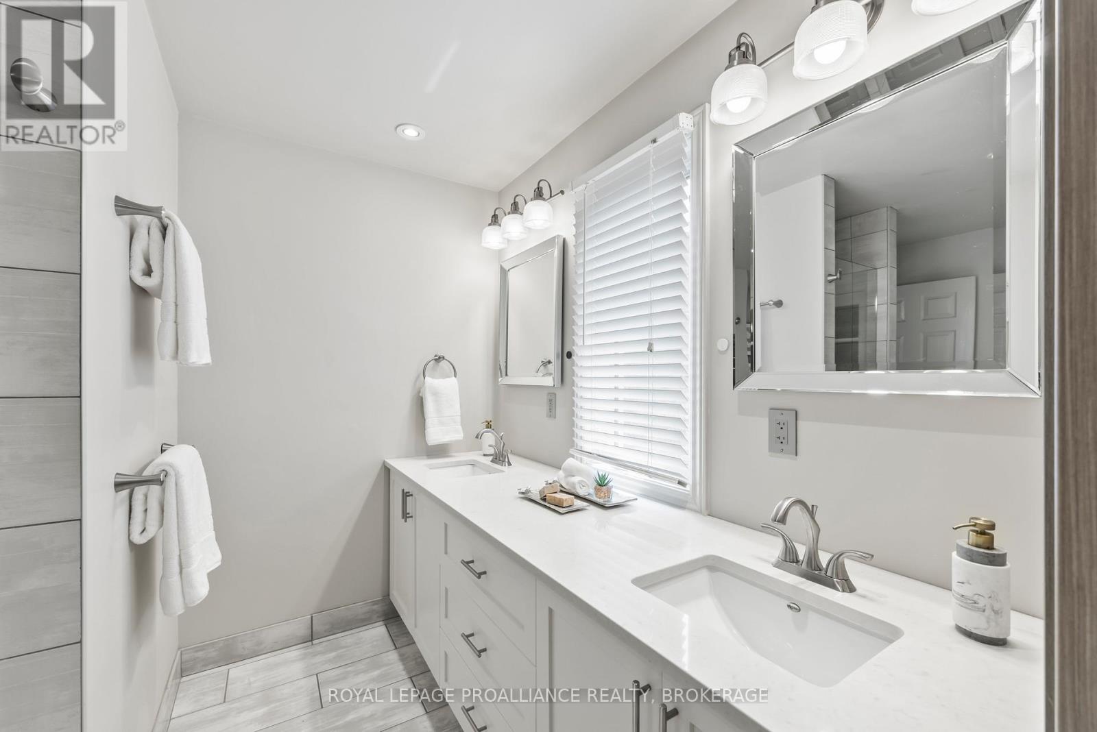 612 Rankin Crescent, Kingston (South Of Taylor-Kidd Blvd), Ontario  K7M 7L4 - Photo 30 - X12195268