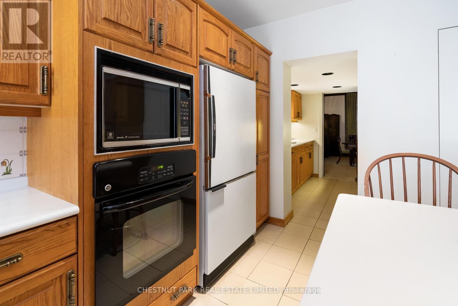 20 Edgar Avenue, Toronto, Ontario  M4W 2A9 - Photo 4 - C12195155