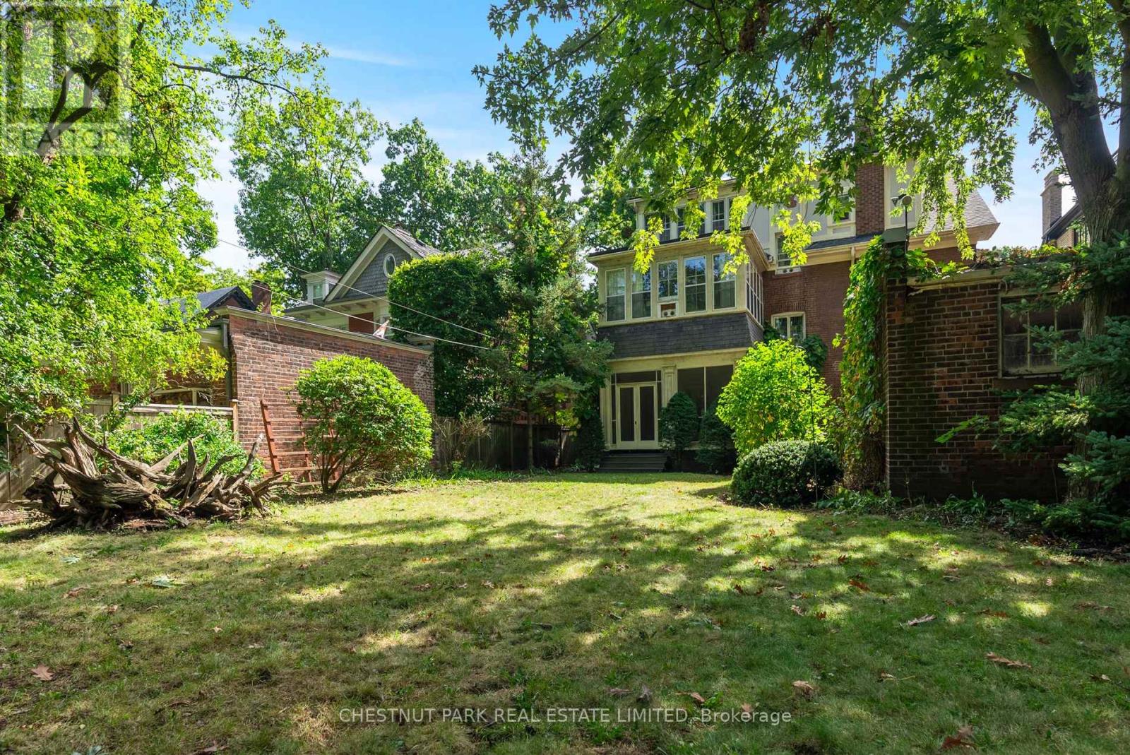 20 Edgar Avenue, Toronto, Ontario  M4W 2A9 - Photo 6 - C12195155