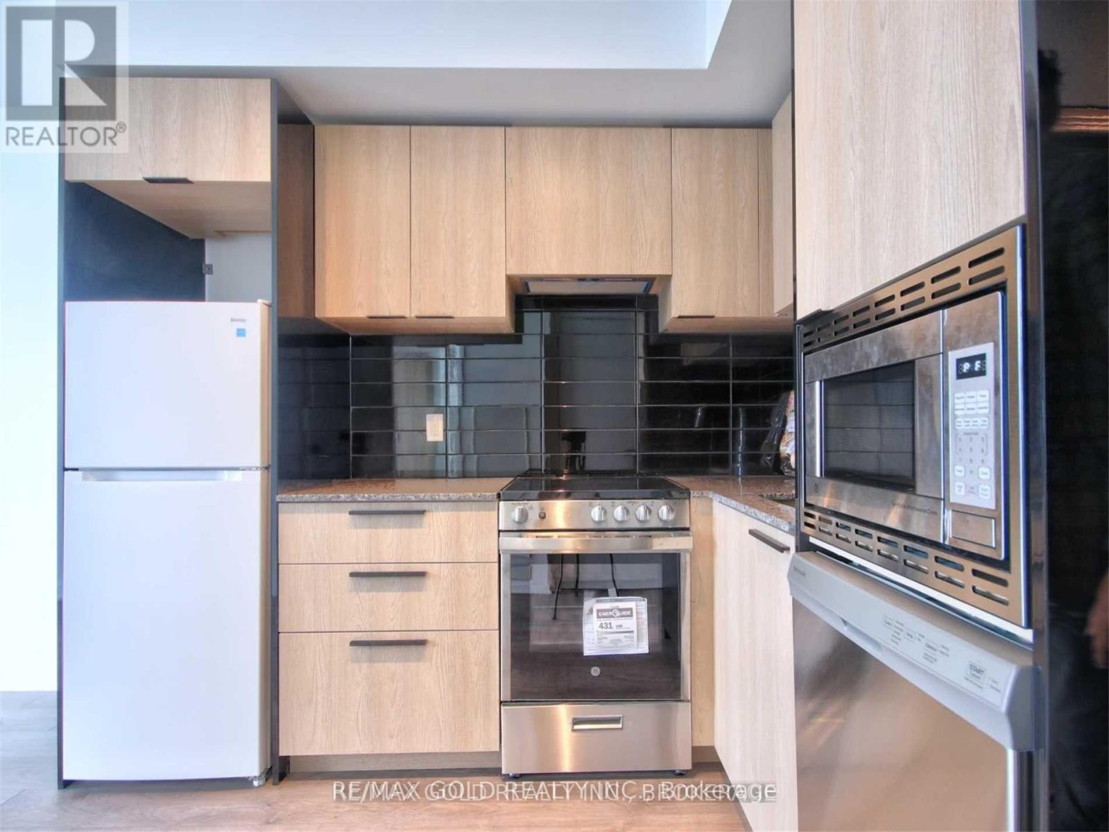 3613 - 501 Yonge Street, Toronto, Ontario  M4Y 1Y4 - Photo 2 - C12195157