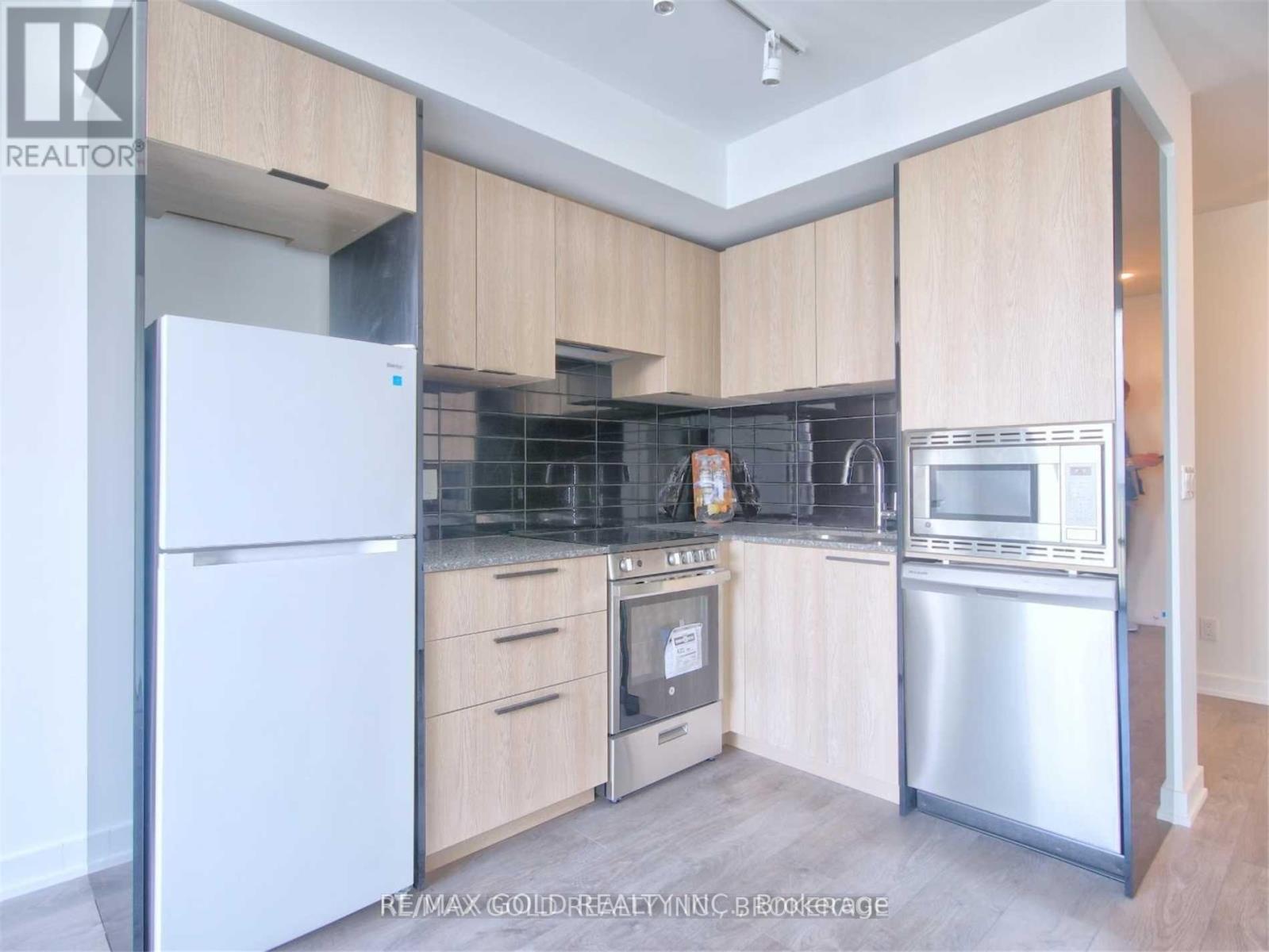 3613 - 501 Yonge Street, Toronto, Ontario  M4Y 1Y4 - Photo 3 - C12195157