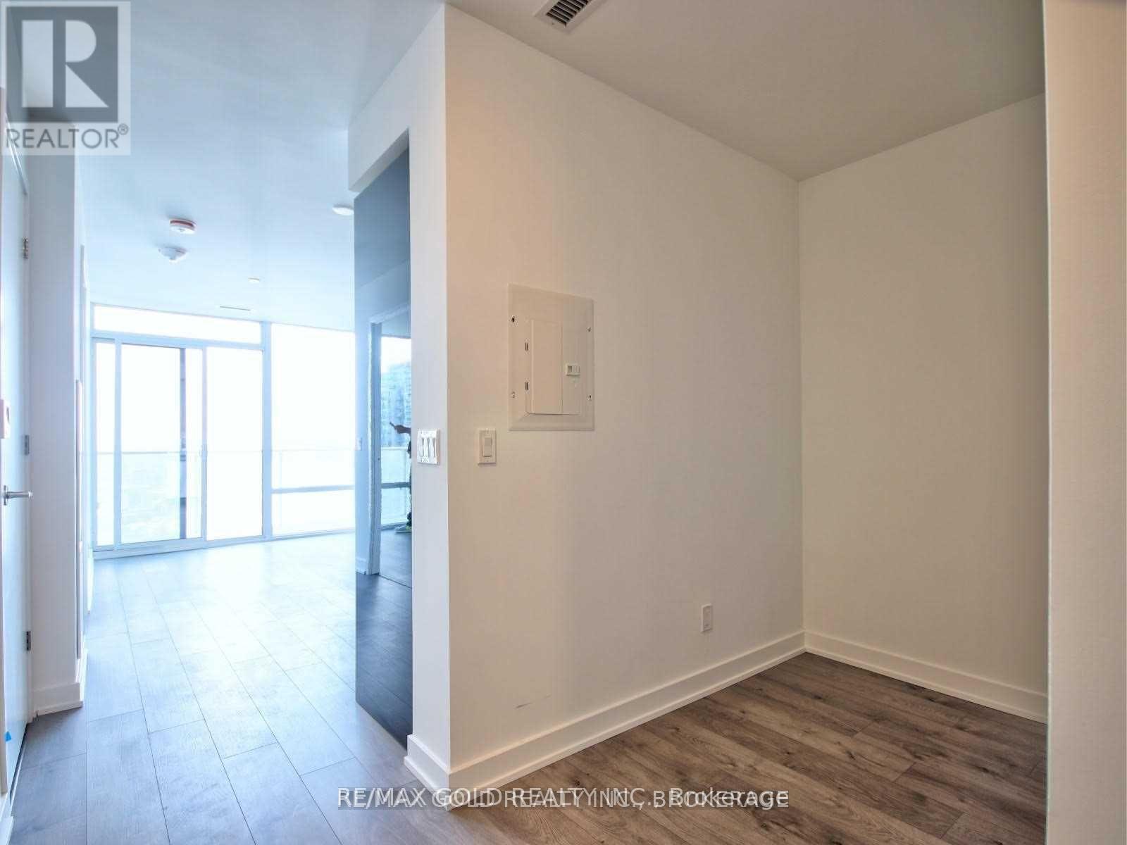 3613 - 501 Yonge Street, Toronto, Ontario  M4Y 1Y4 - Photo 9 - C12195157