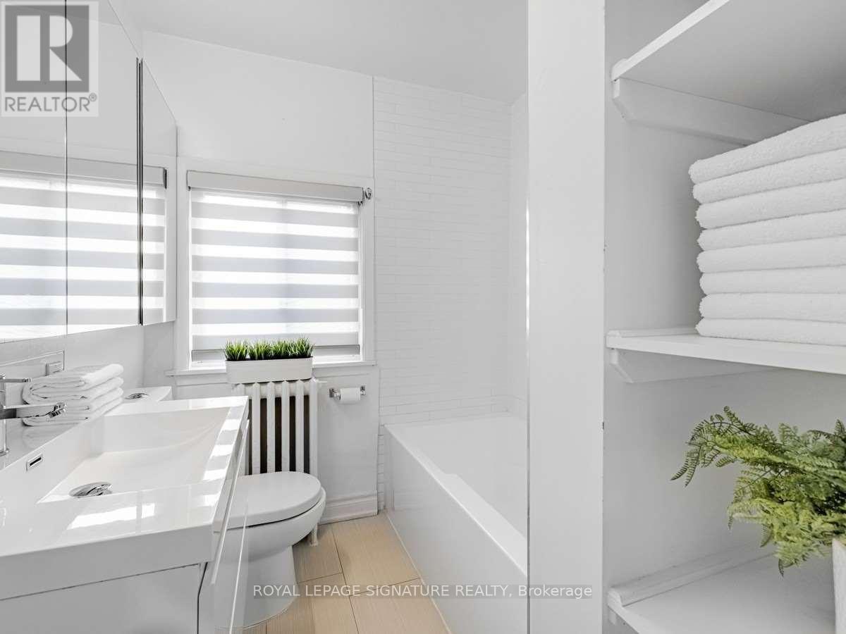 23 Lorindale Avenue, Toronto (Lawrence Park North), Ontario  M5M 3C3 - Photo 27 - C12195231